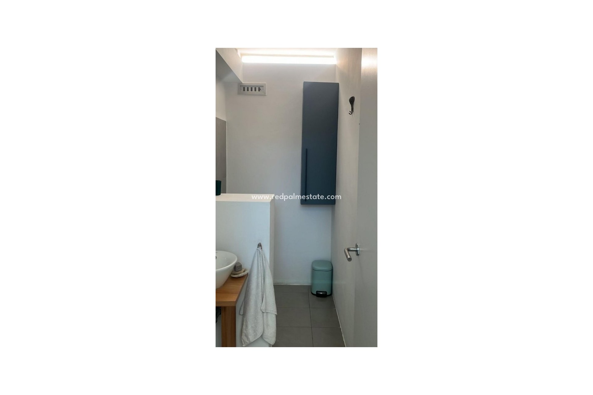 Resale - Villa -
Alicante