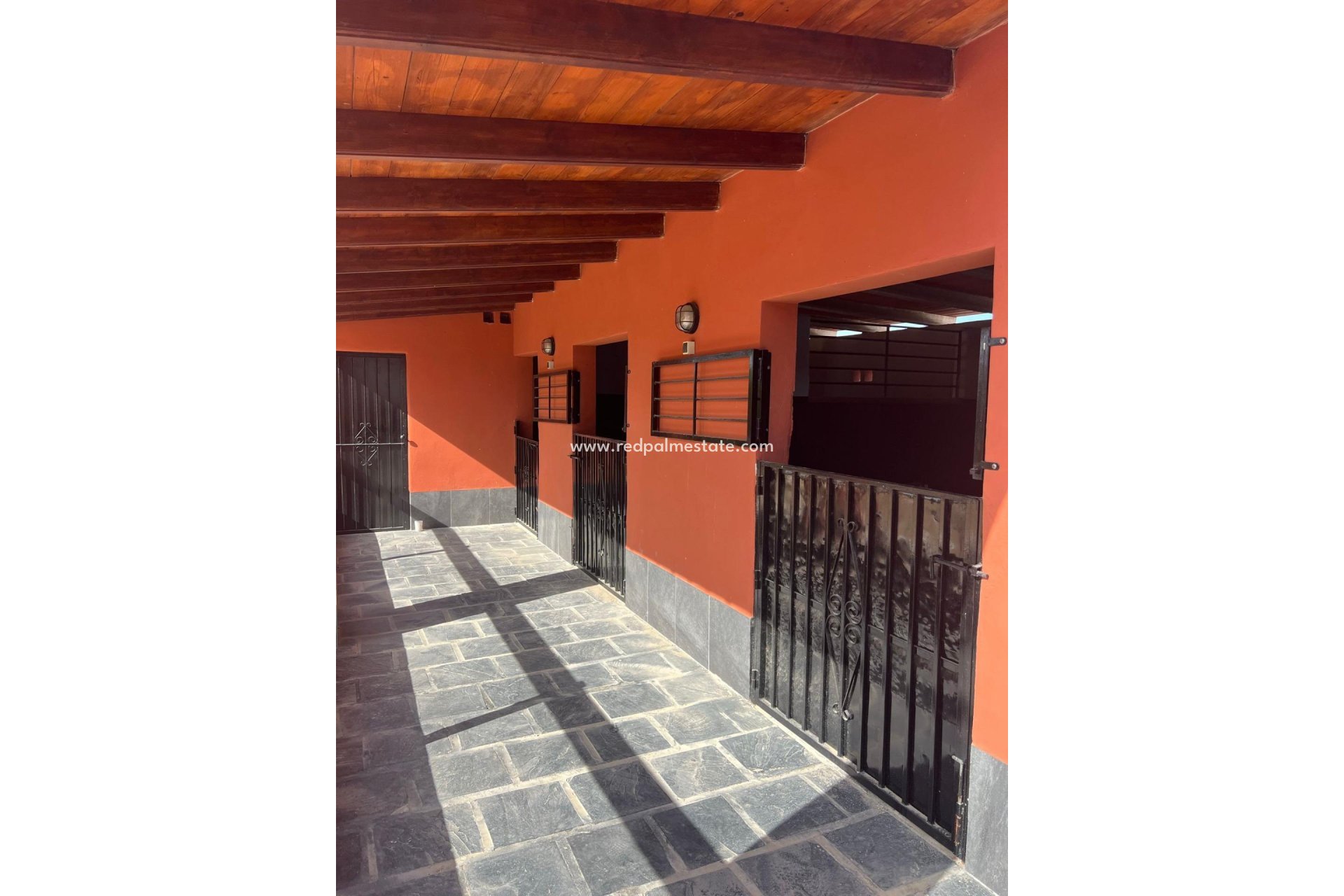 Resale - Villa -
Almoradí