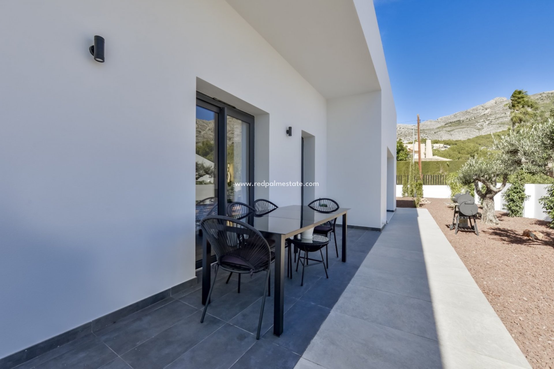 Resale - Villa -
Altea - Costa Blanca