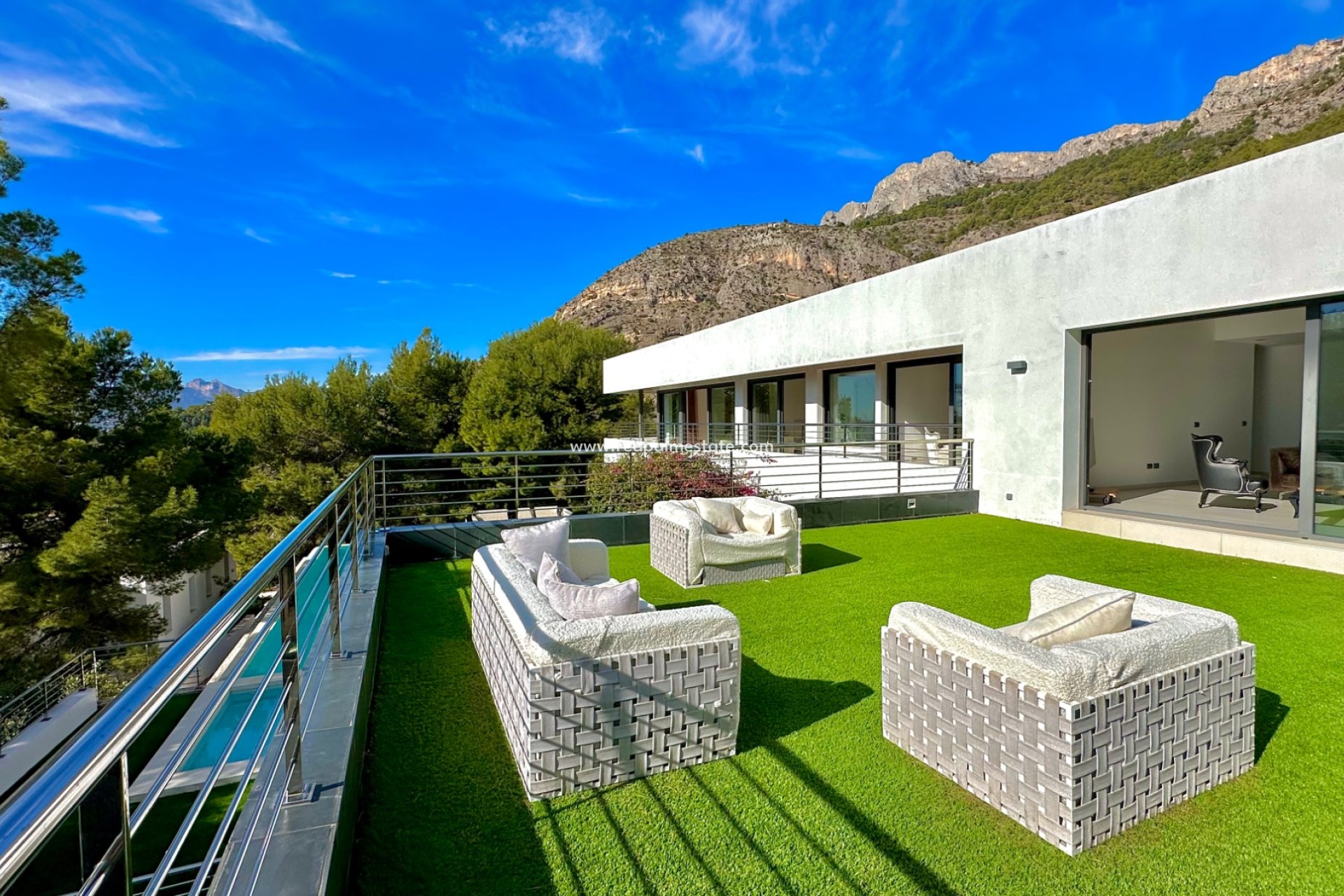 Resale - Villa -
Altea - Costa Blanca