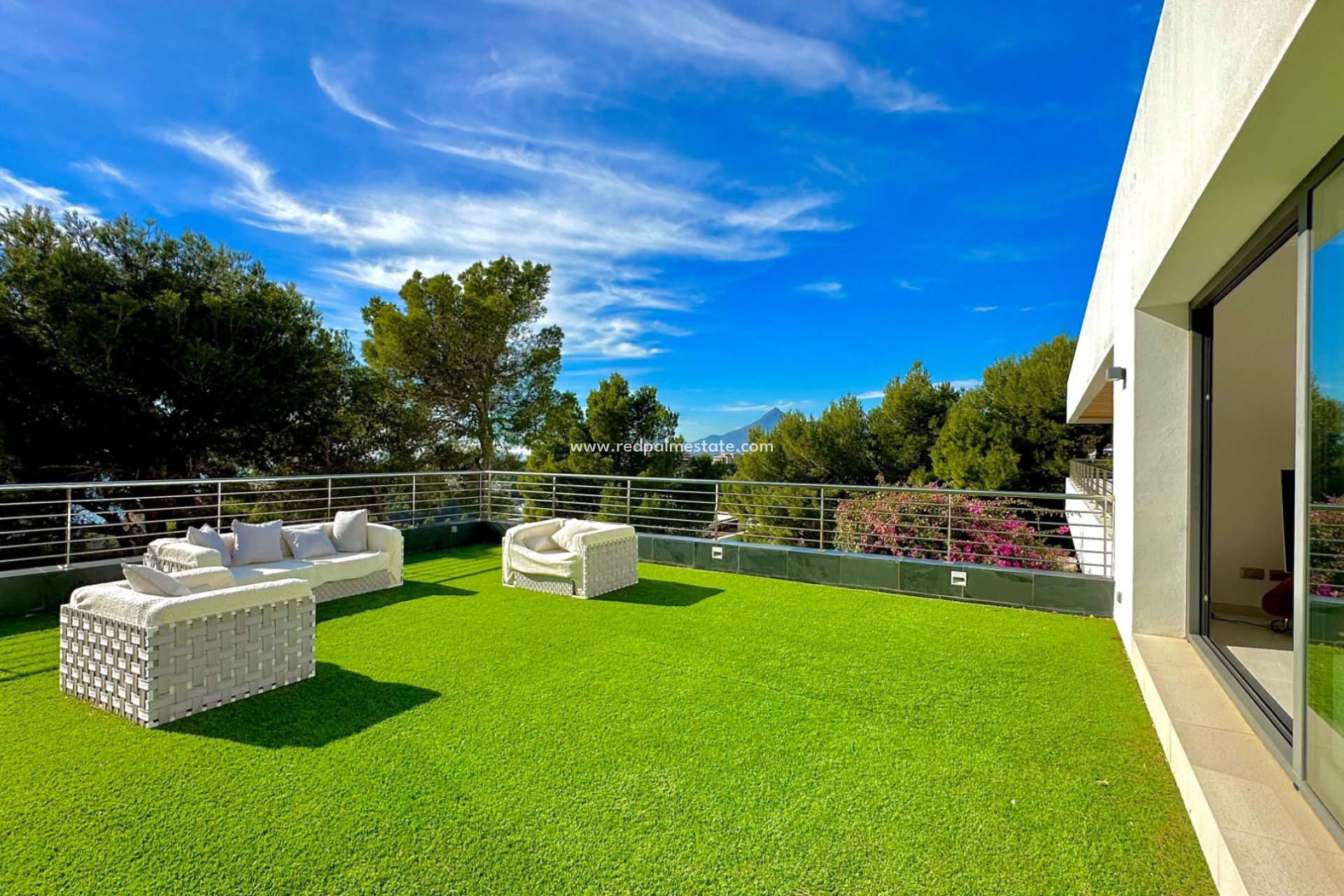 Resale - Villa -
Altea - Costa Blanca