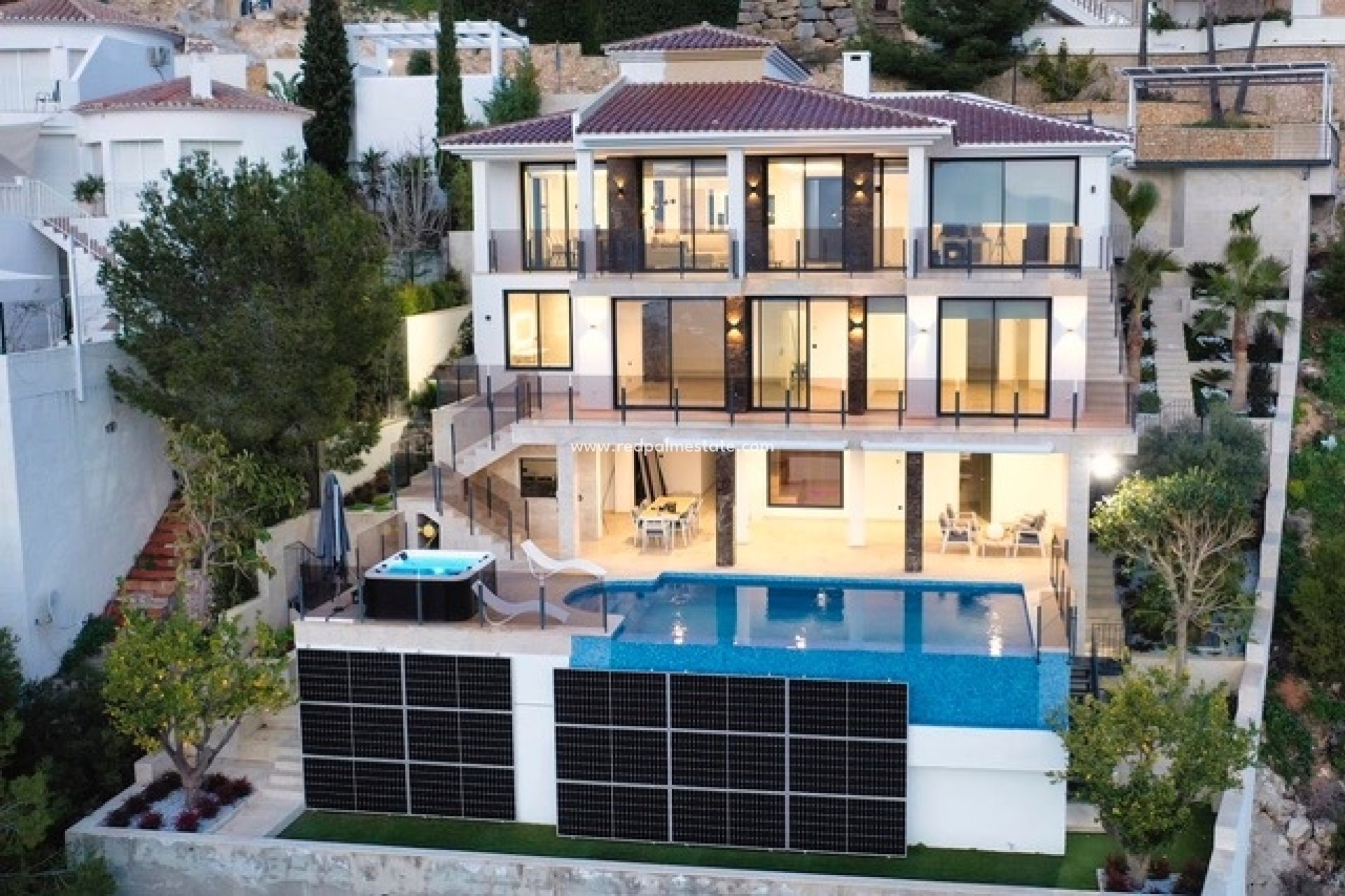 Resale - Villa -
Altea - Costa Blanca