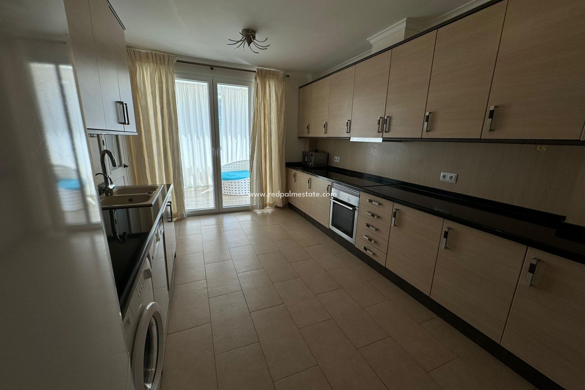 Resale - Villa -
Altea