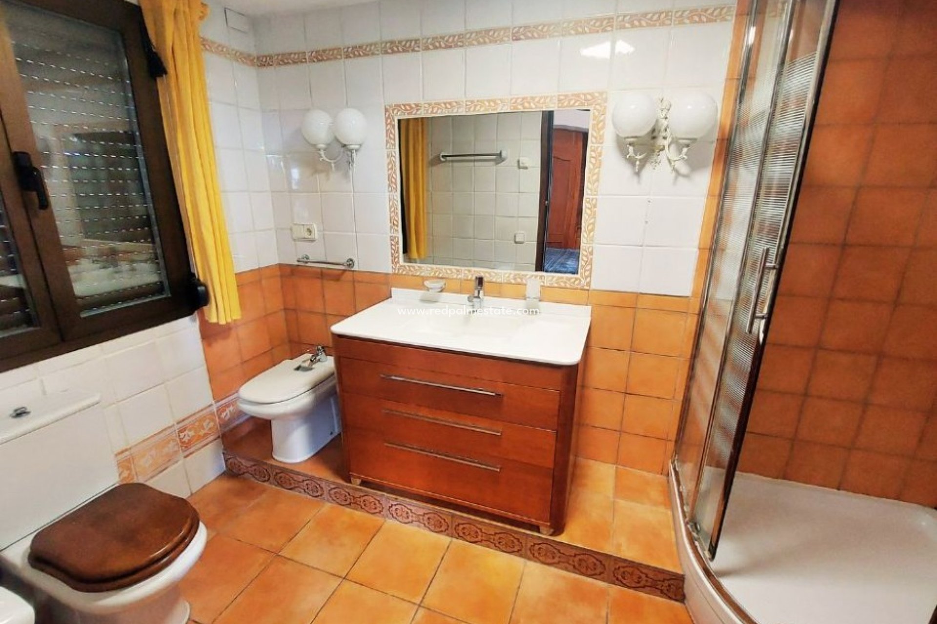 Resale - Villa -
Altea