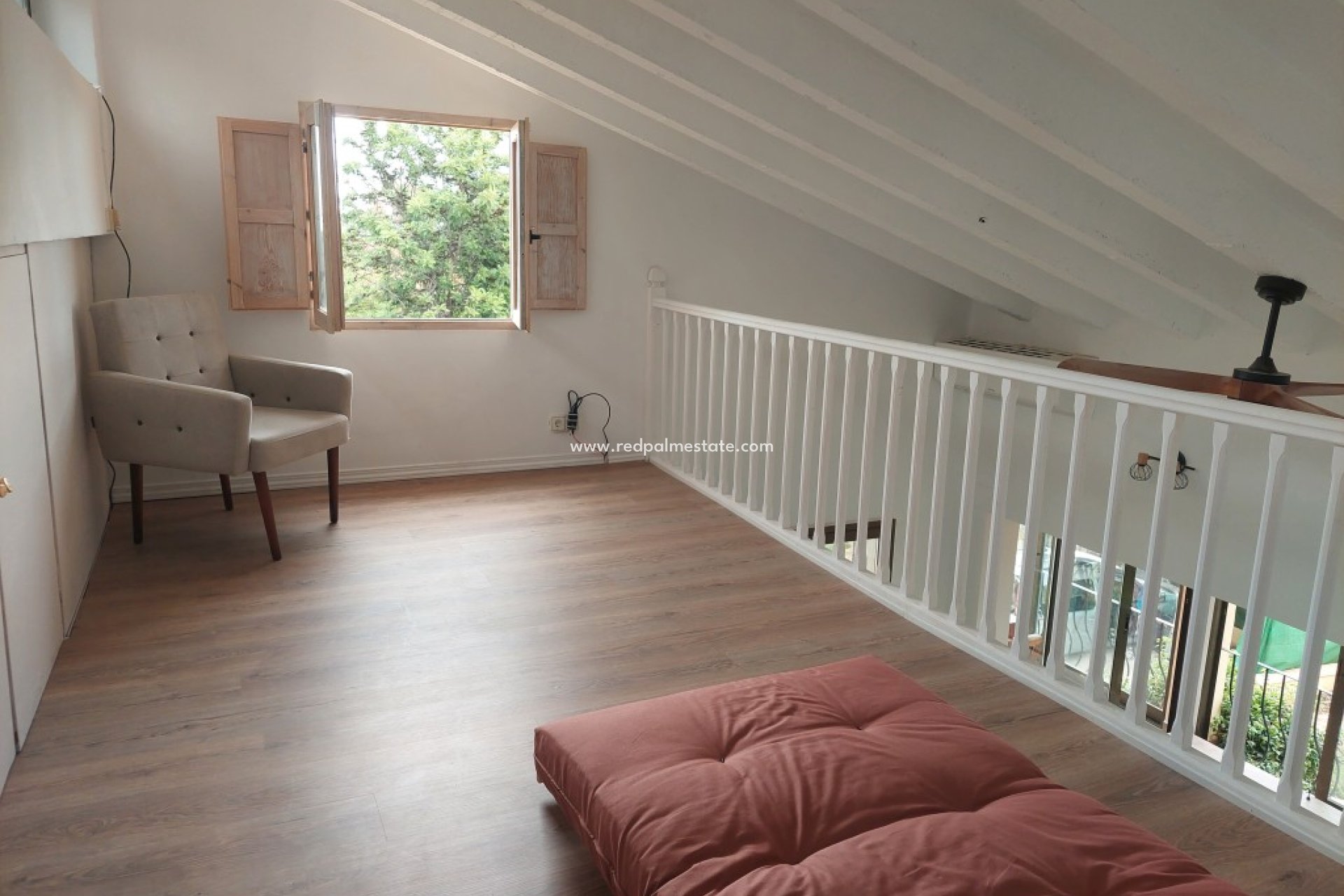 Resale - Villa -
Altea