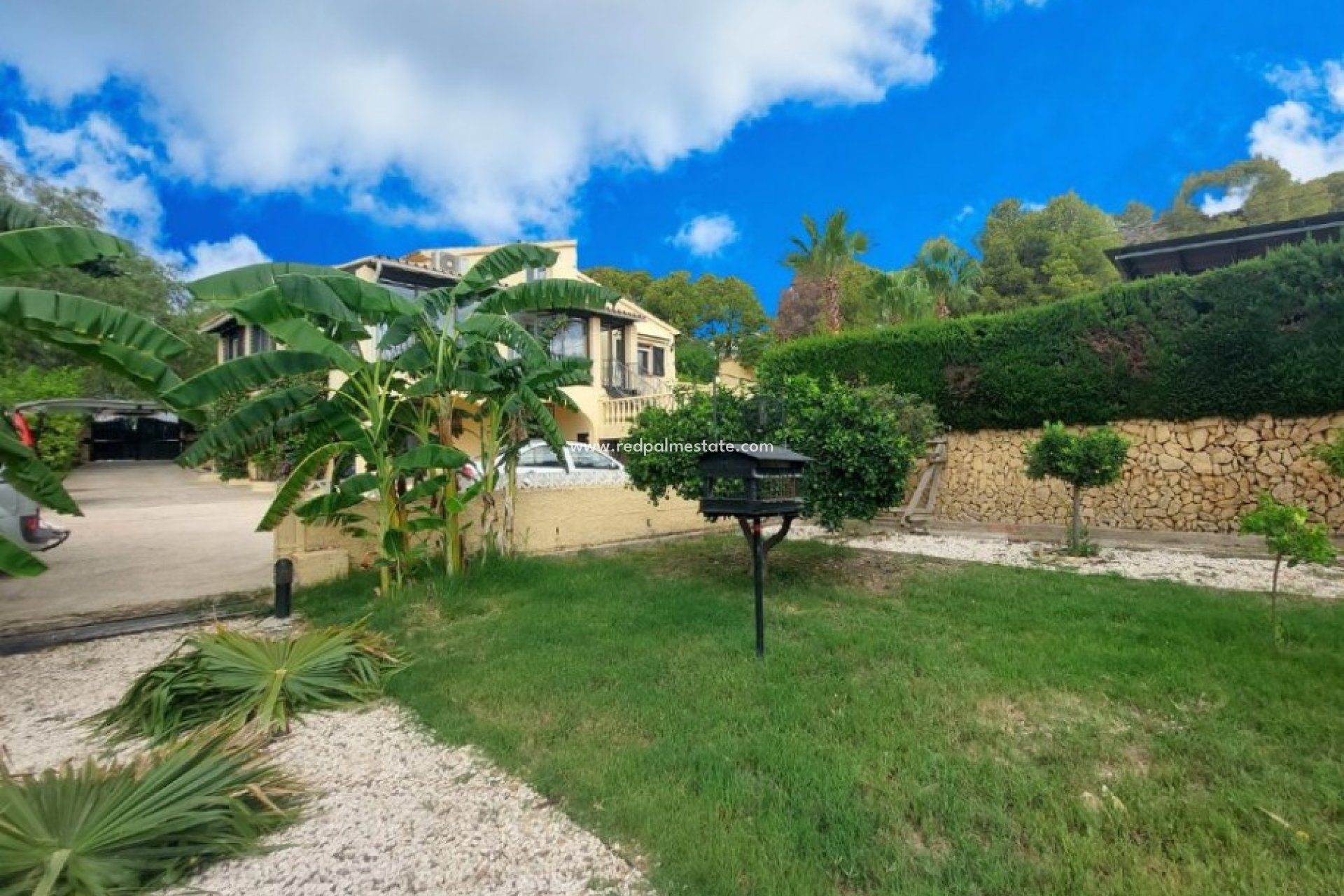Resale - Villa -
Altea