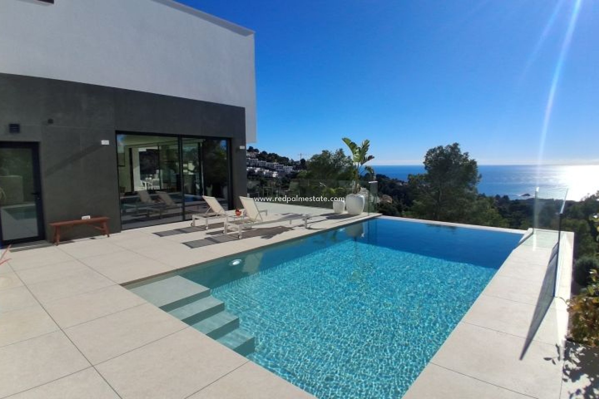 Resale - Villa -
Altea