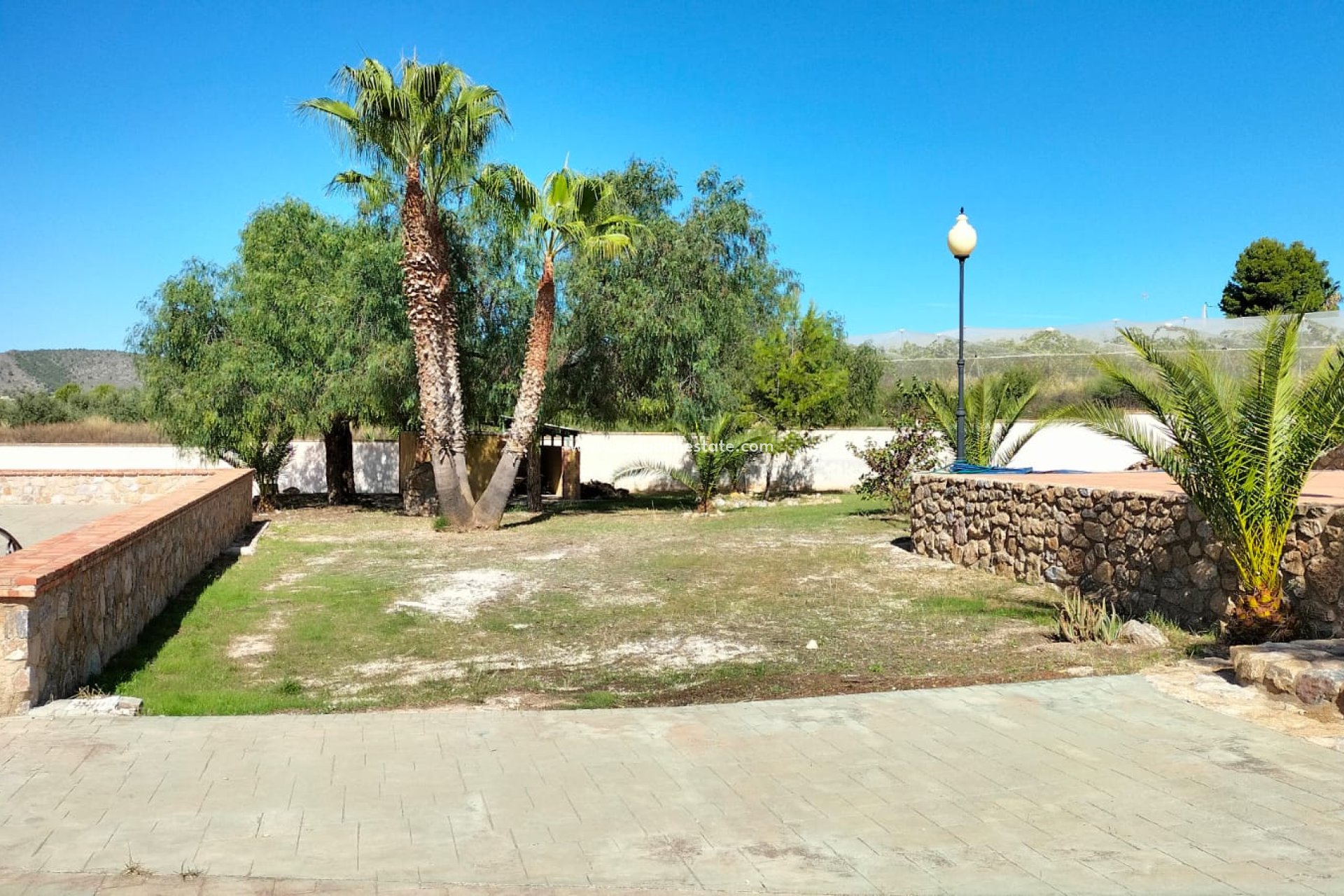 Resale - Villa -
Aspe - Inland