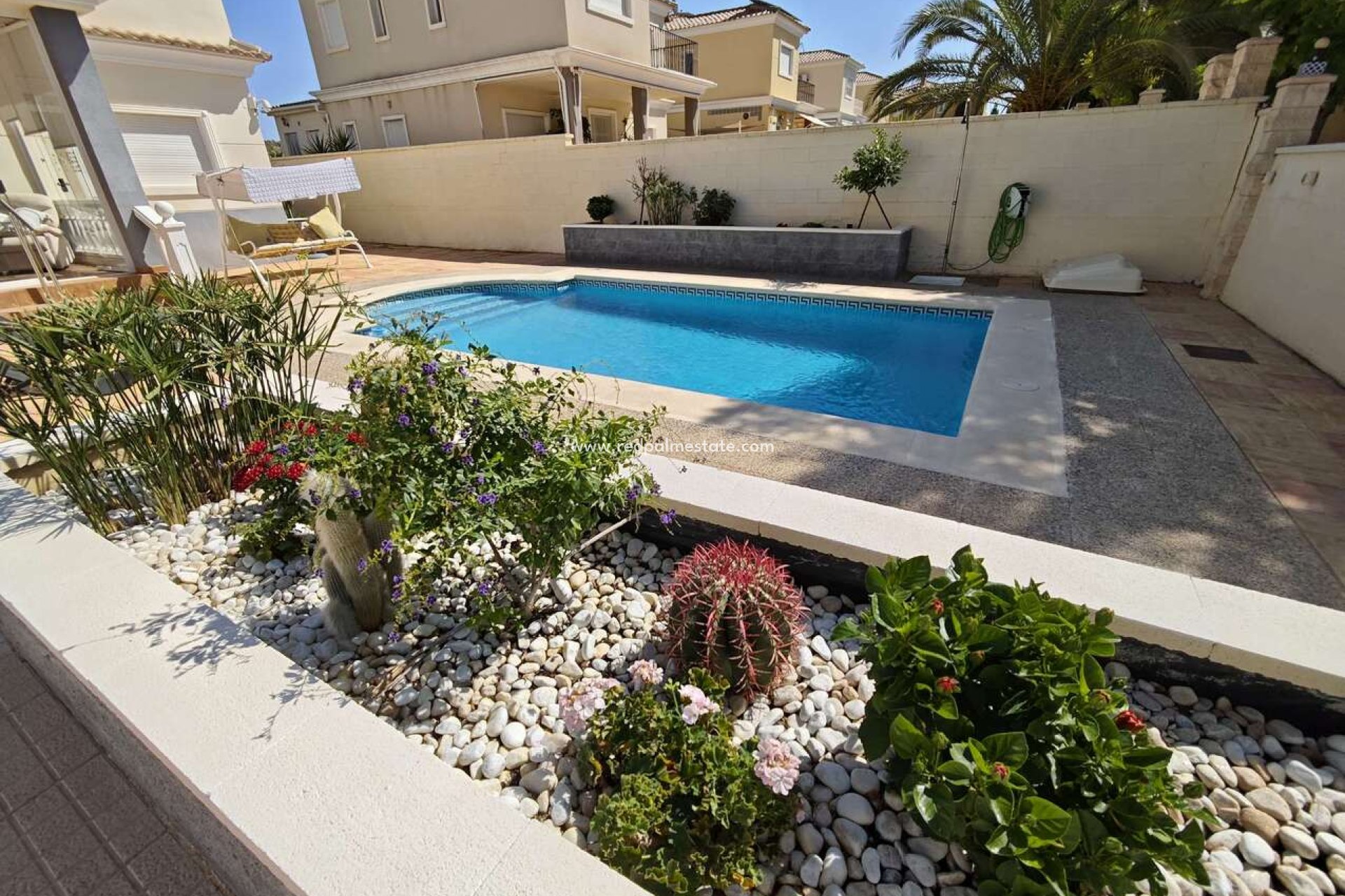 Resale - Villa -
Aspe - Inland