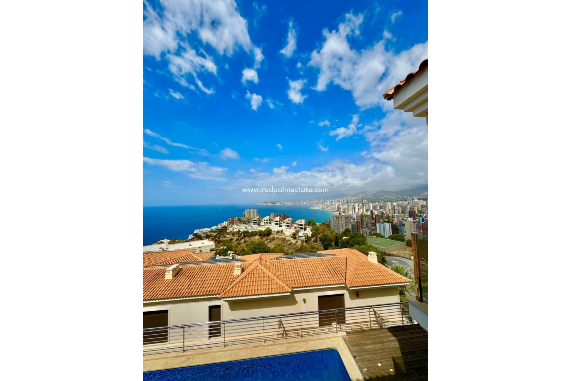 Resale - Villa -
Benidorm - Costa Blanca