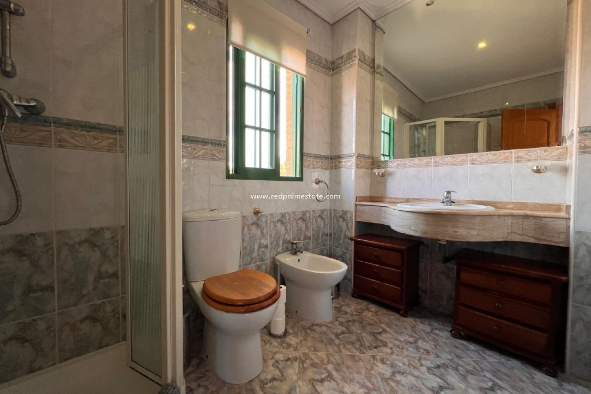 Resale - Villa -
Benidorm - Costa Blanca