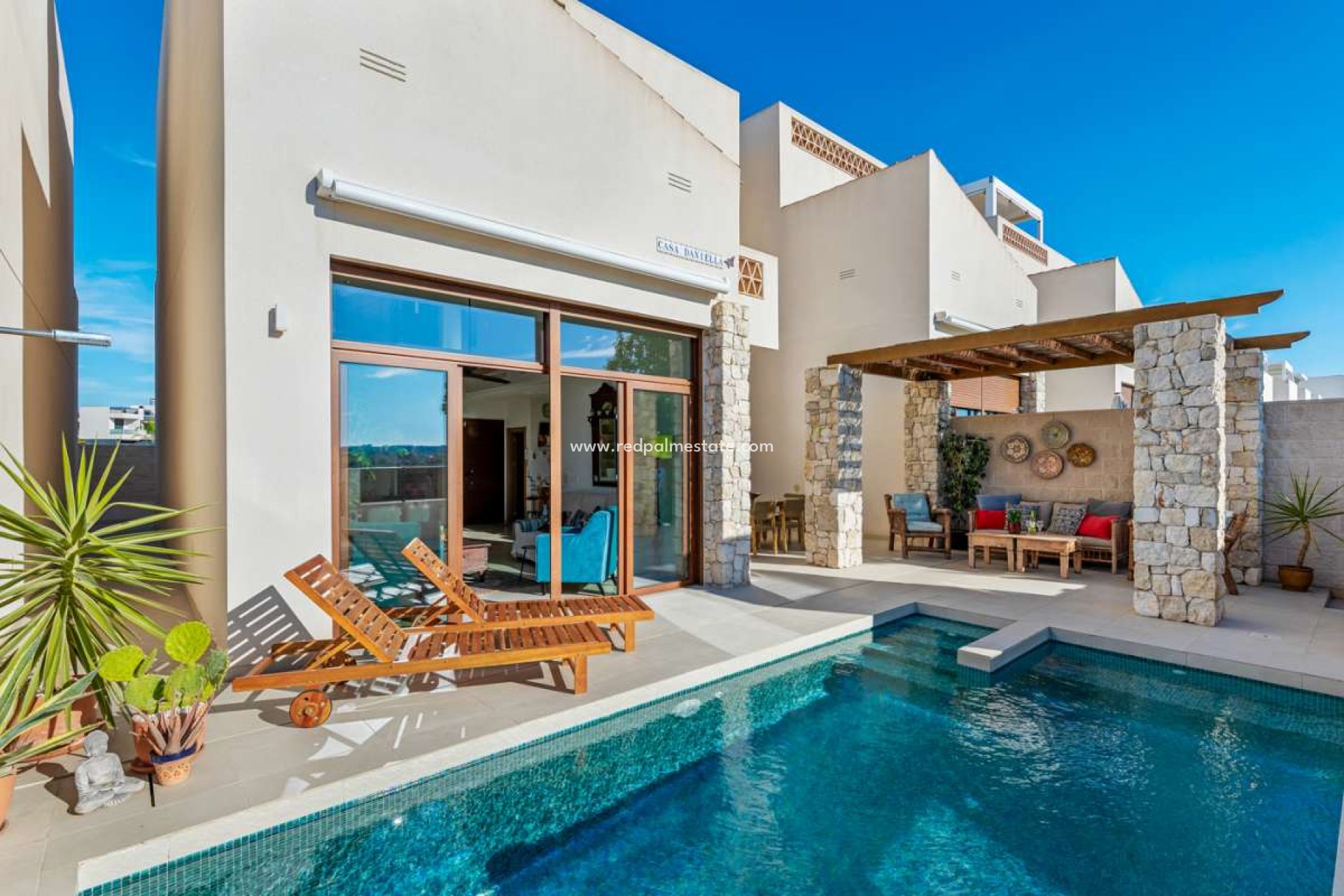 Resale - Villa -
Benijofar - Costa Blanca