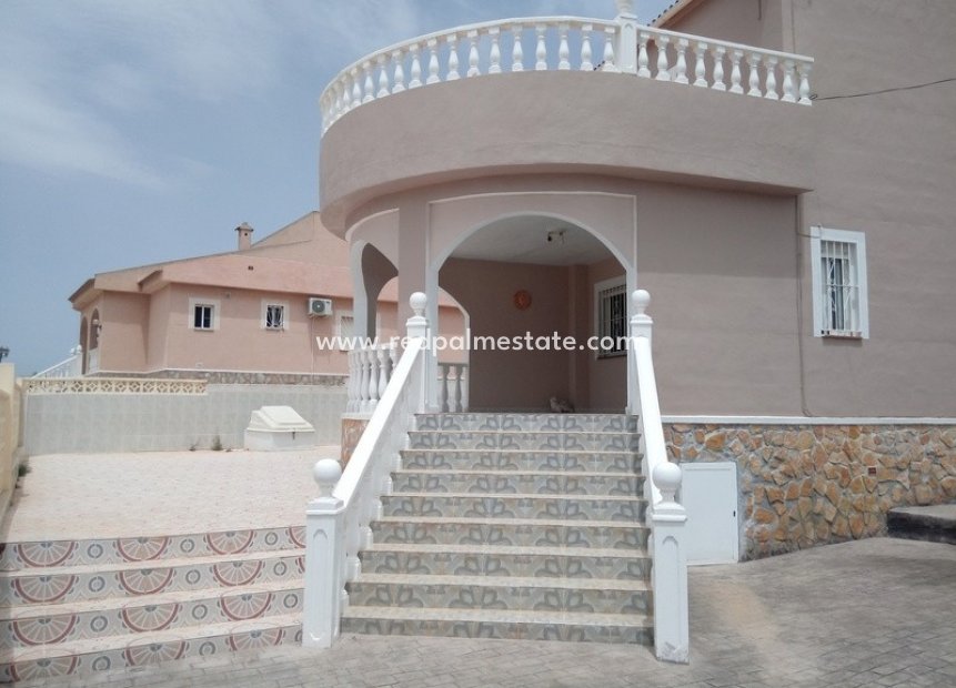 Resale - Villa -
Benijofar - Costa Blanca