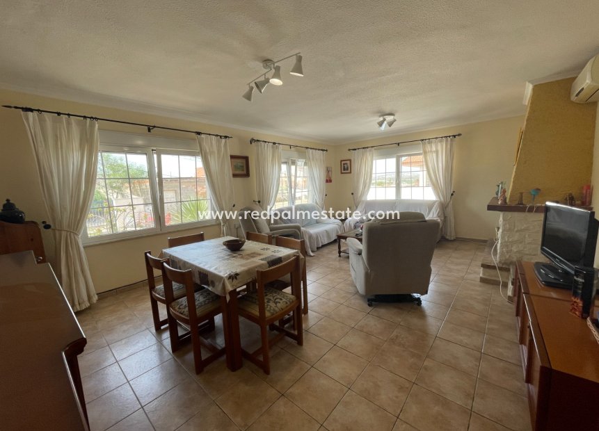 Resale - Villa -
Benijofar - Costa Blanca