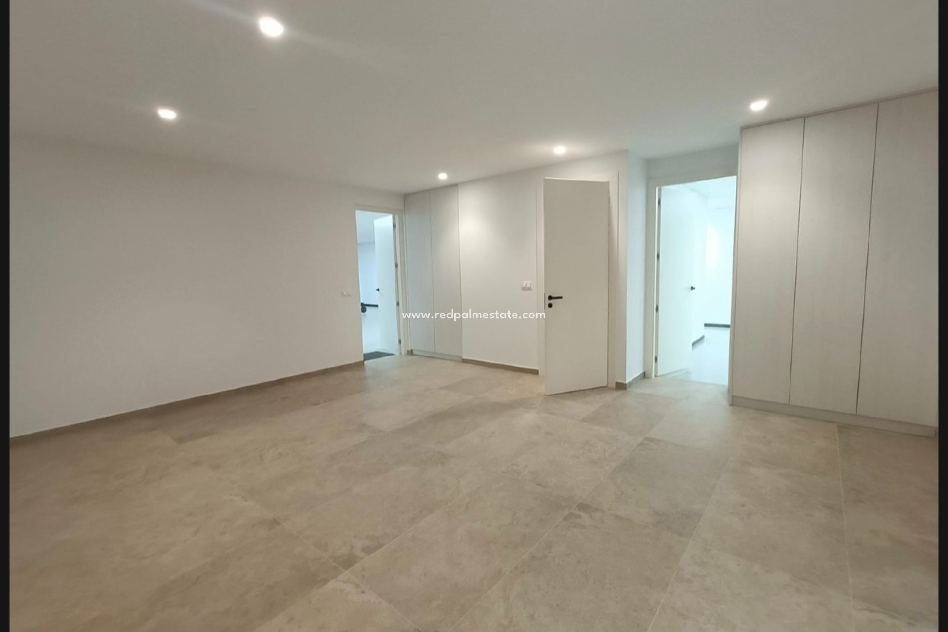 Resale - Villa -
Benijofar - Costa Blanca