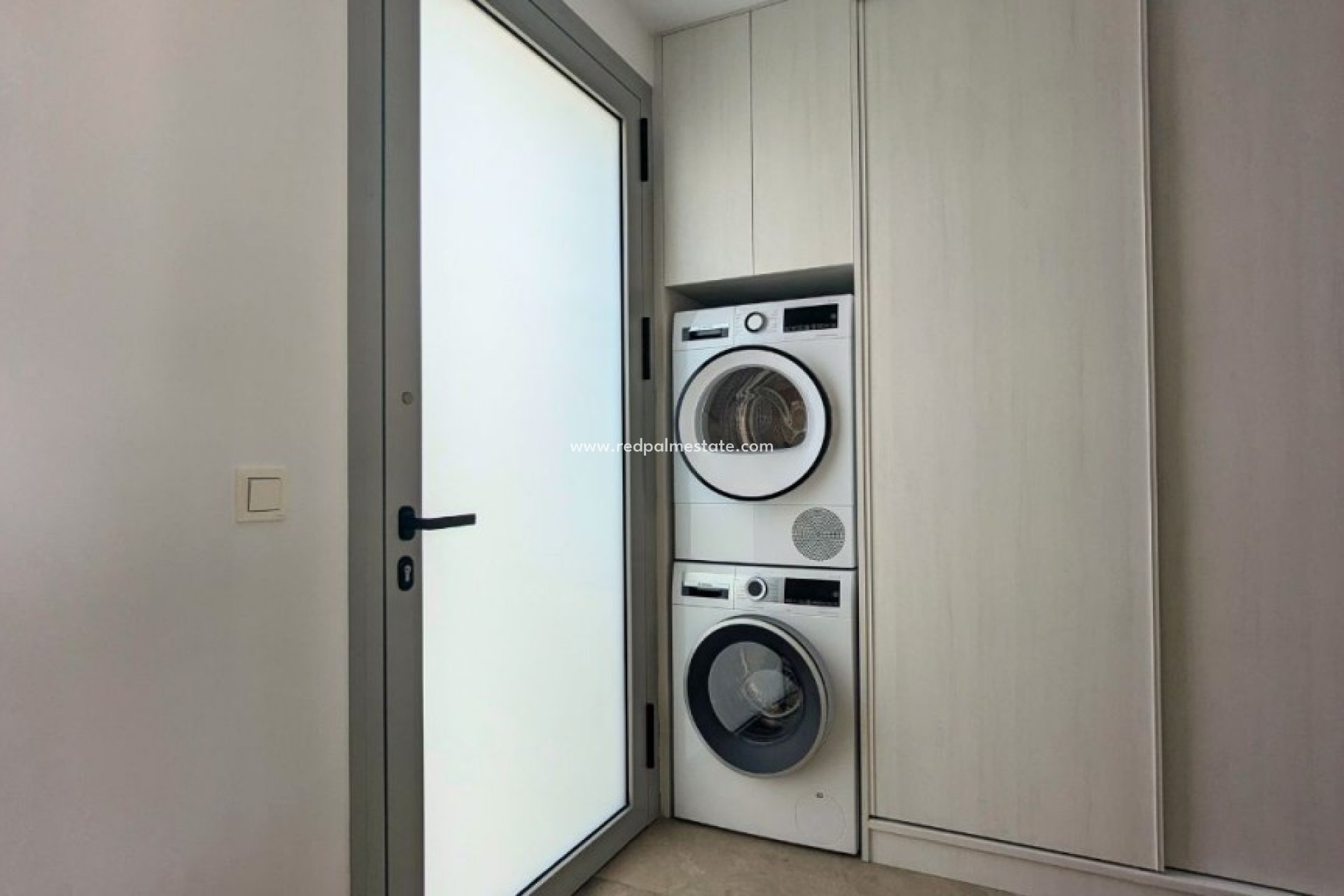 Resale - Villa -
Benijofar