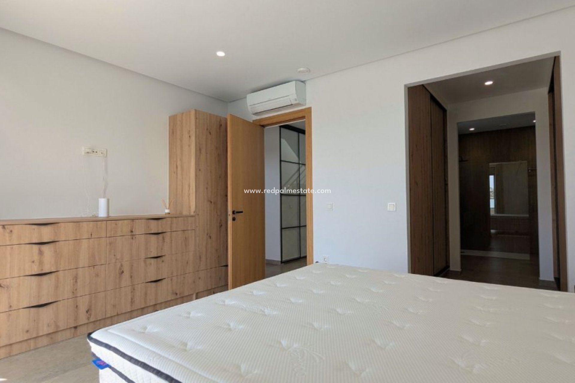 Resale - Villa -
Benijofar