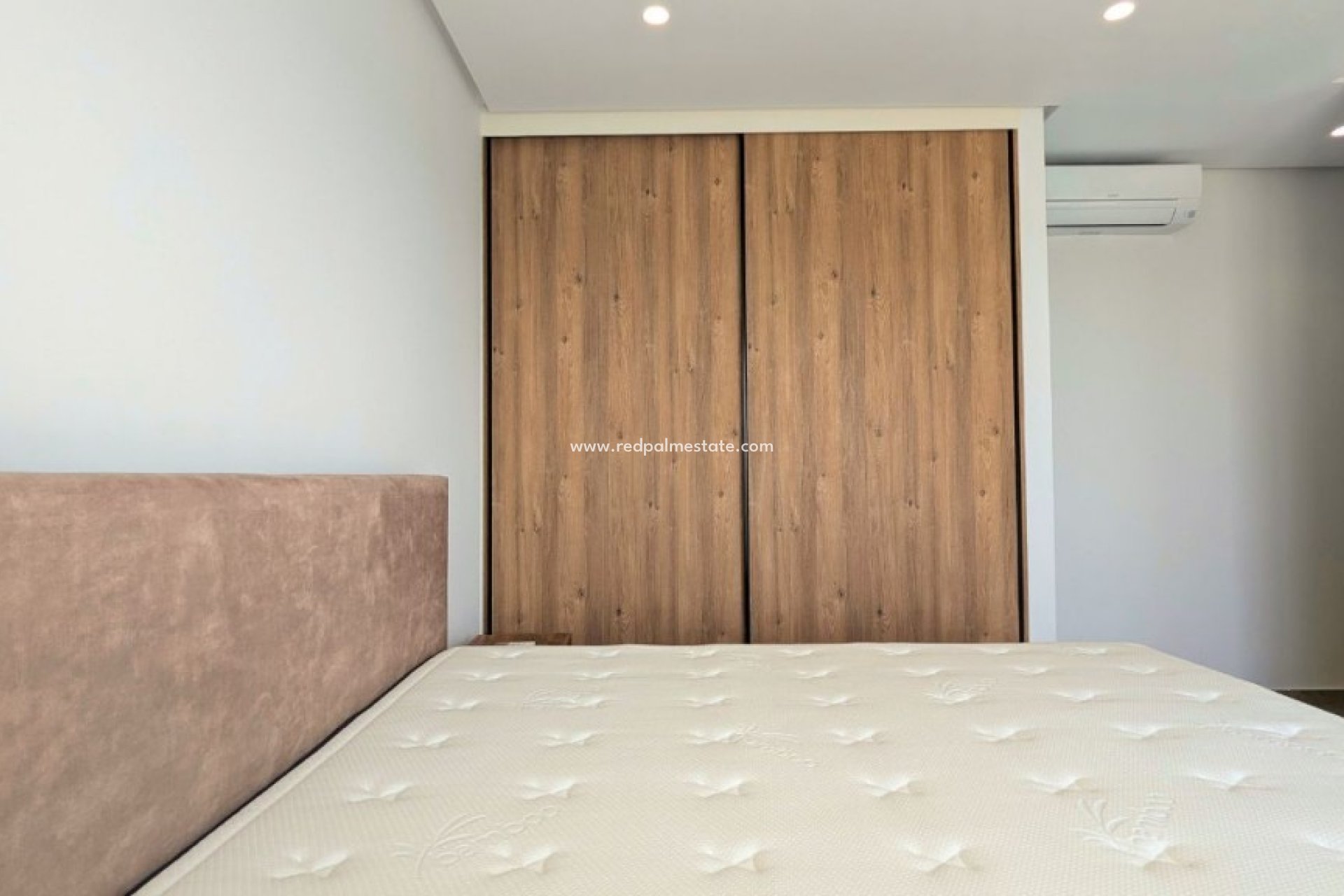 Resale - Villa -
Benijofar