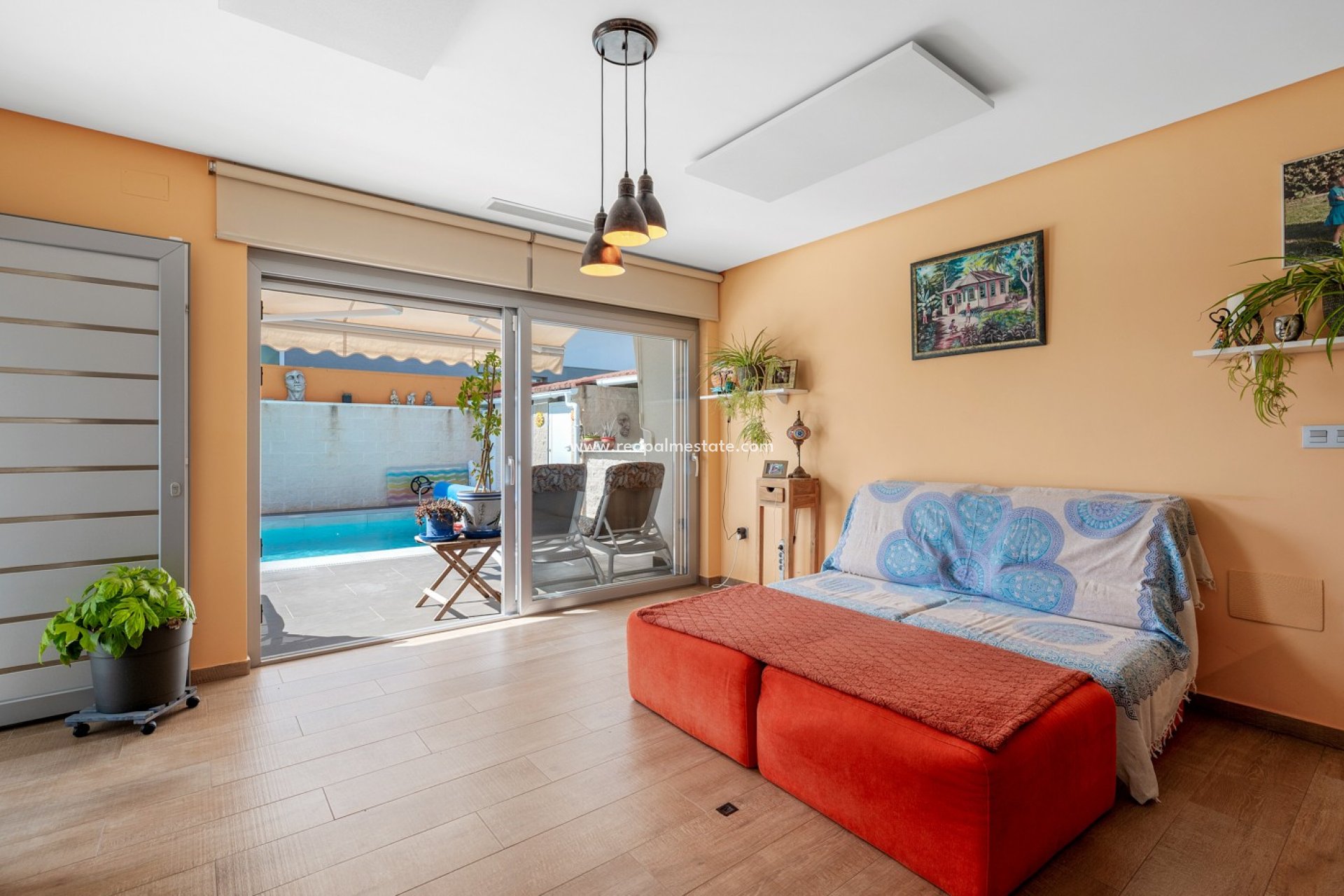 Resale - Villa -
Benijofar