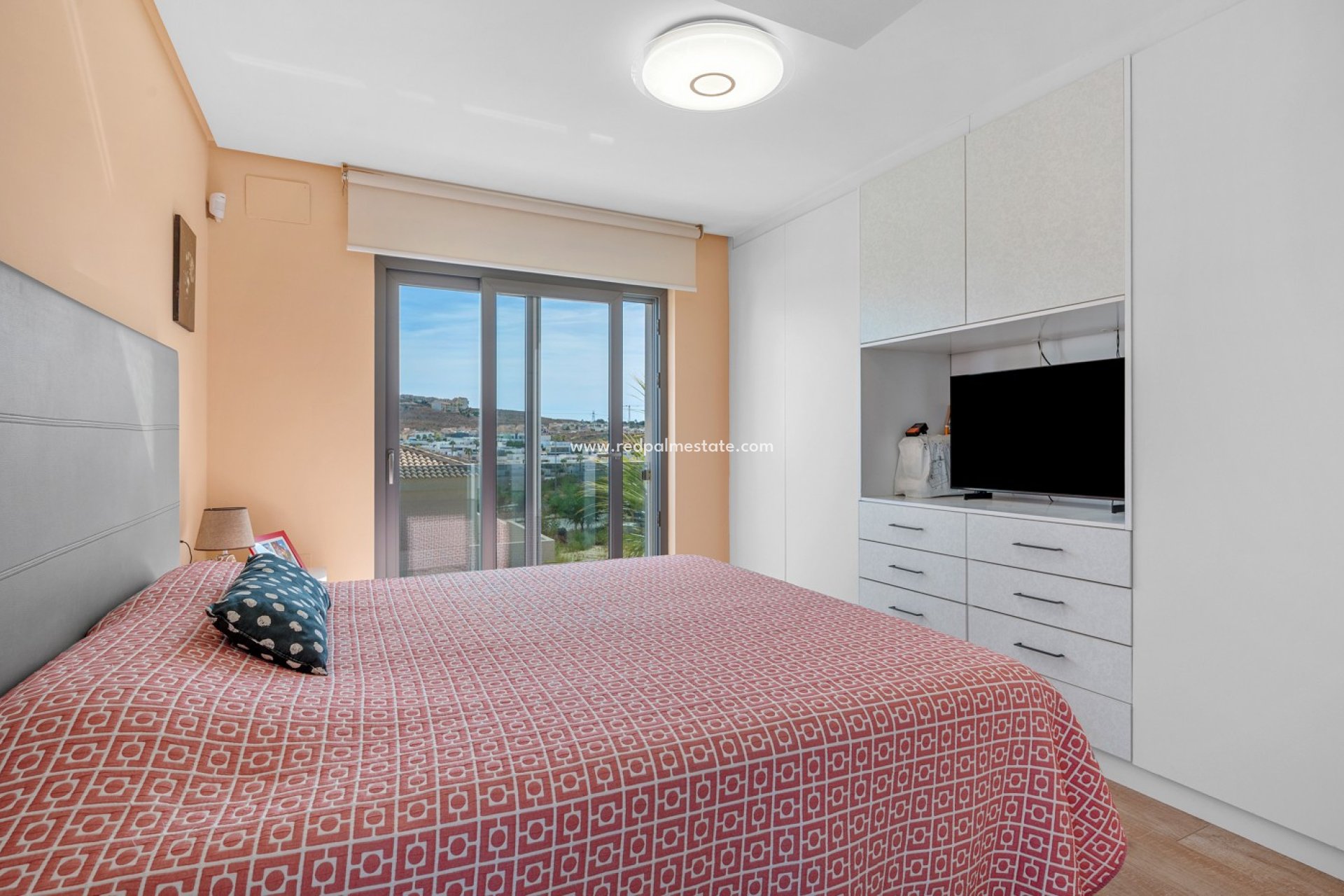 Resale - Villa -
Benijofar