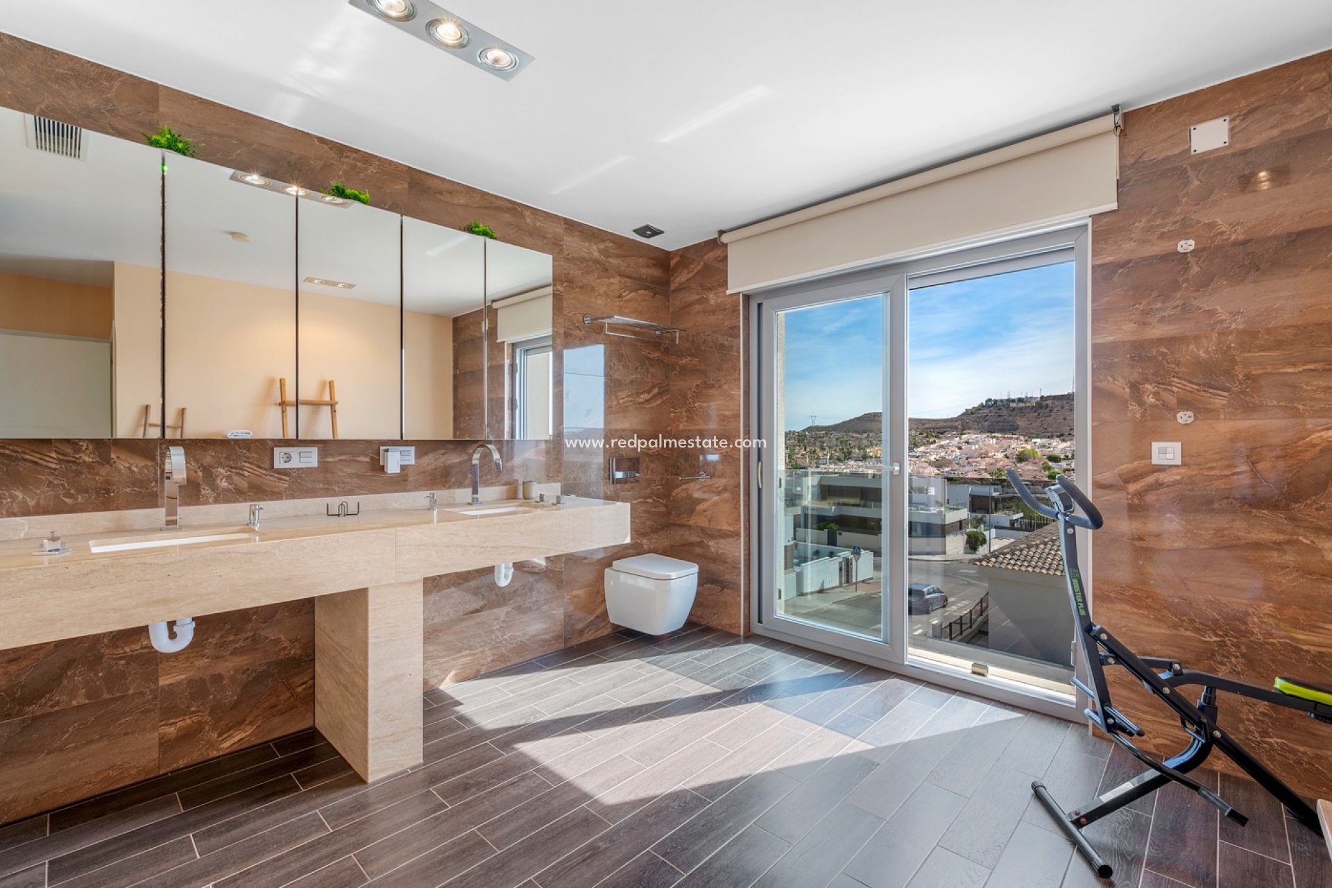 Resale - Villa -
Benijofar