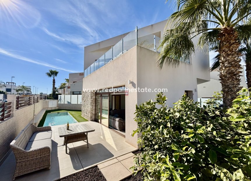 Resale - Villa -
Benijofar