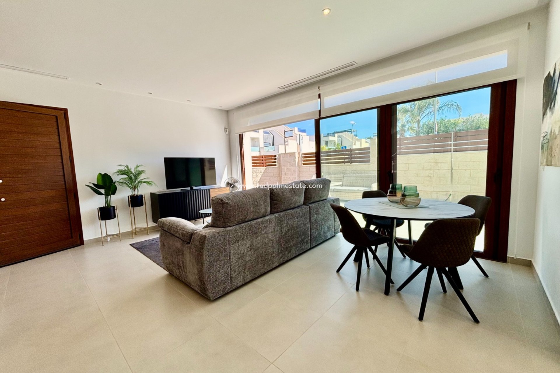 Resale - Villa -
Benijofar