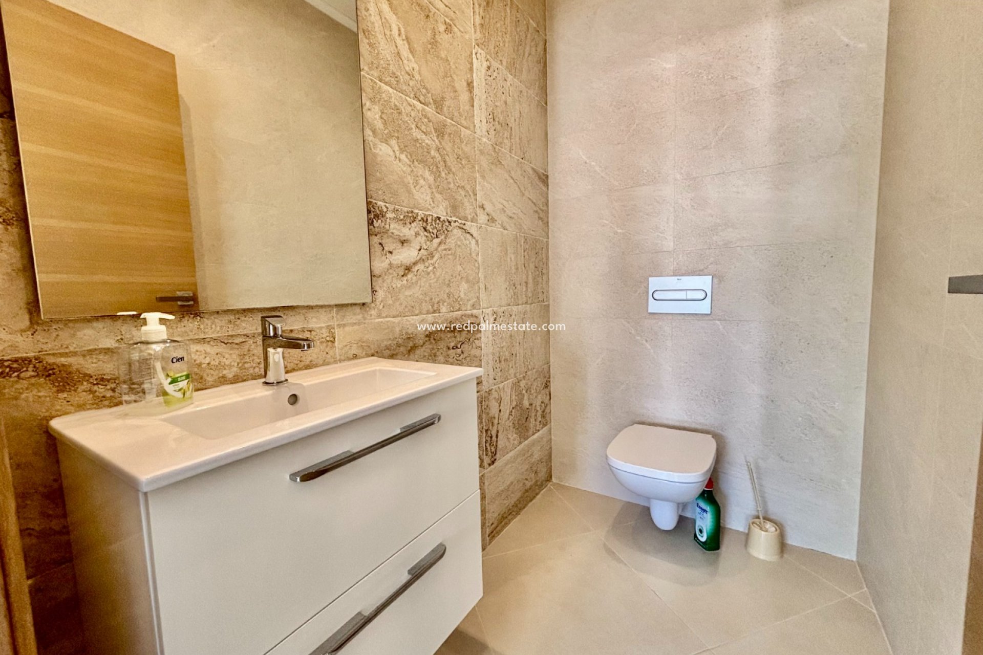 Resale - Villa -
Benijofar