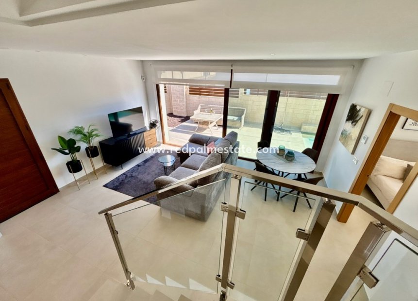 Resale - Villa -
Benijofar