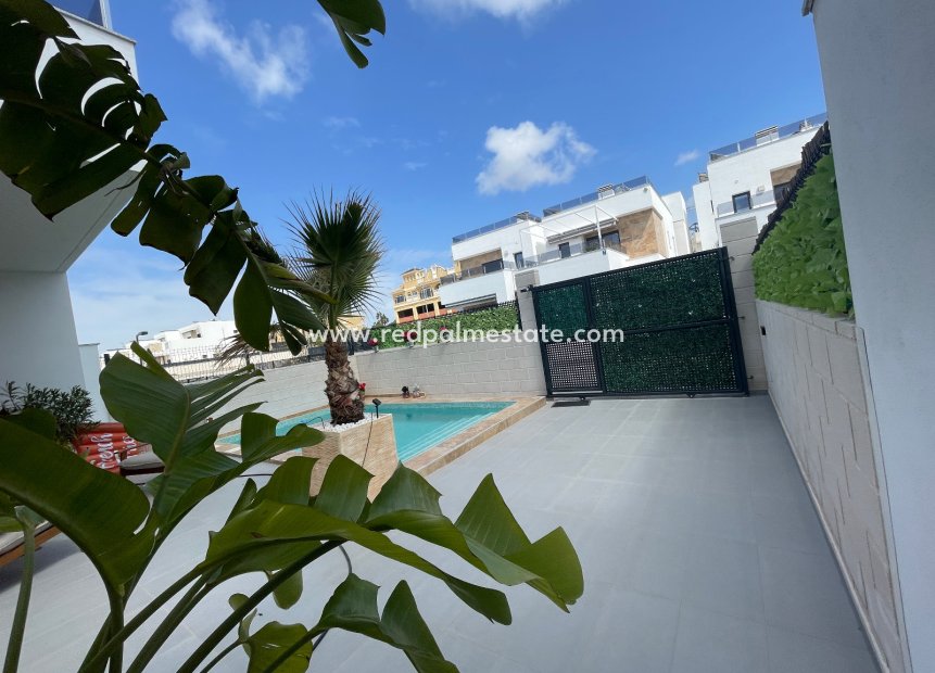 Resale - Villa -
Benijofar