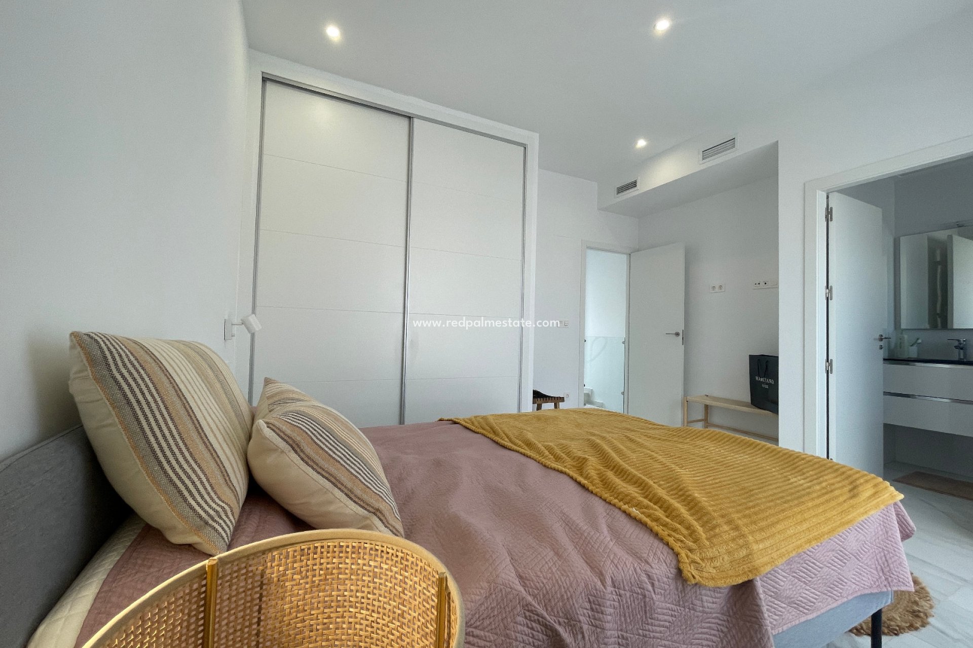 Resale - Villa -
Benijofar