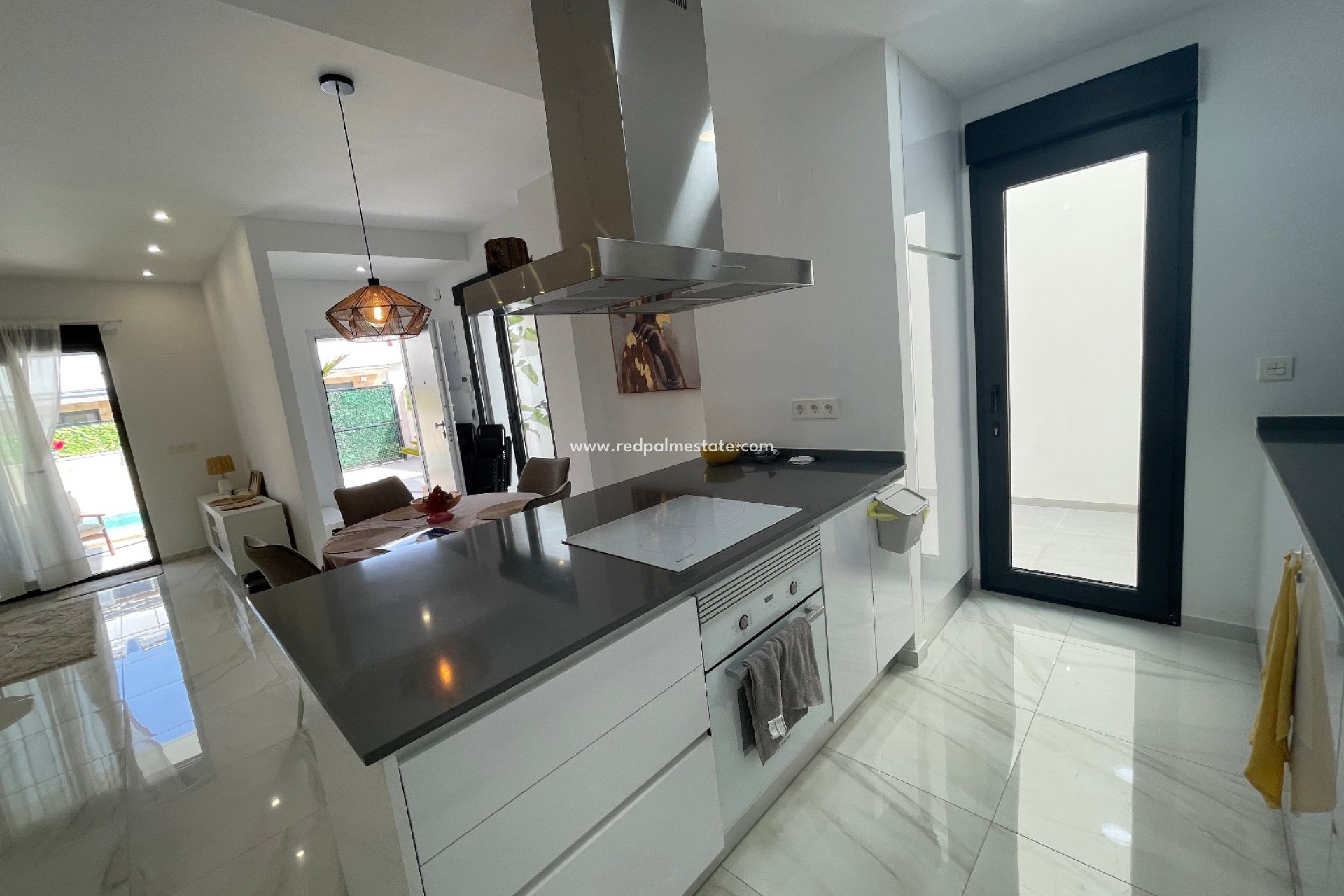 Resale - Villa -
Benijofar