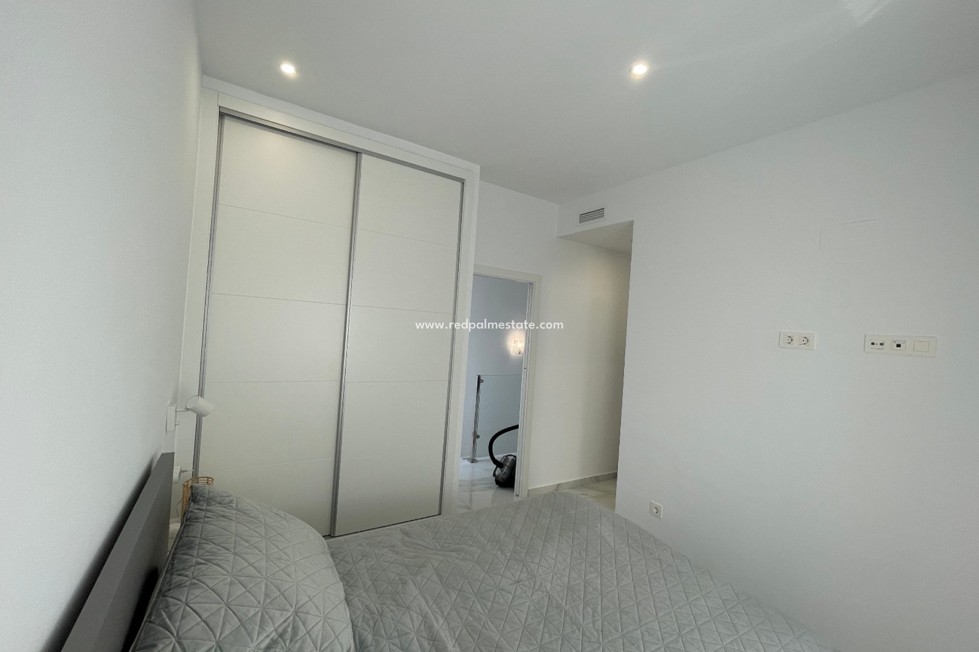 Resale - Villa -
Benijofar