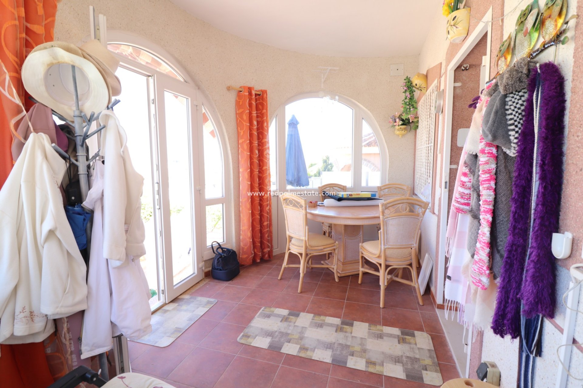 Resale - Villa -
Benimar