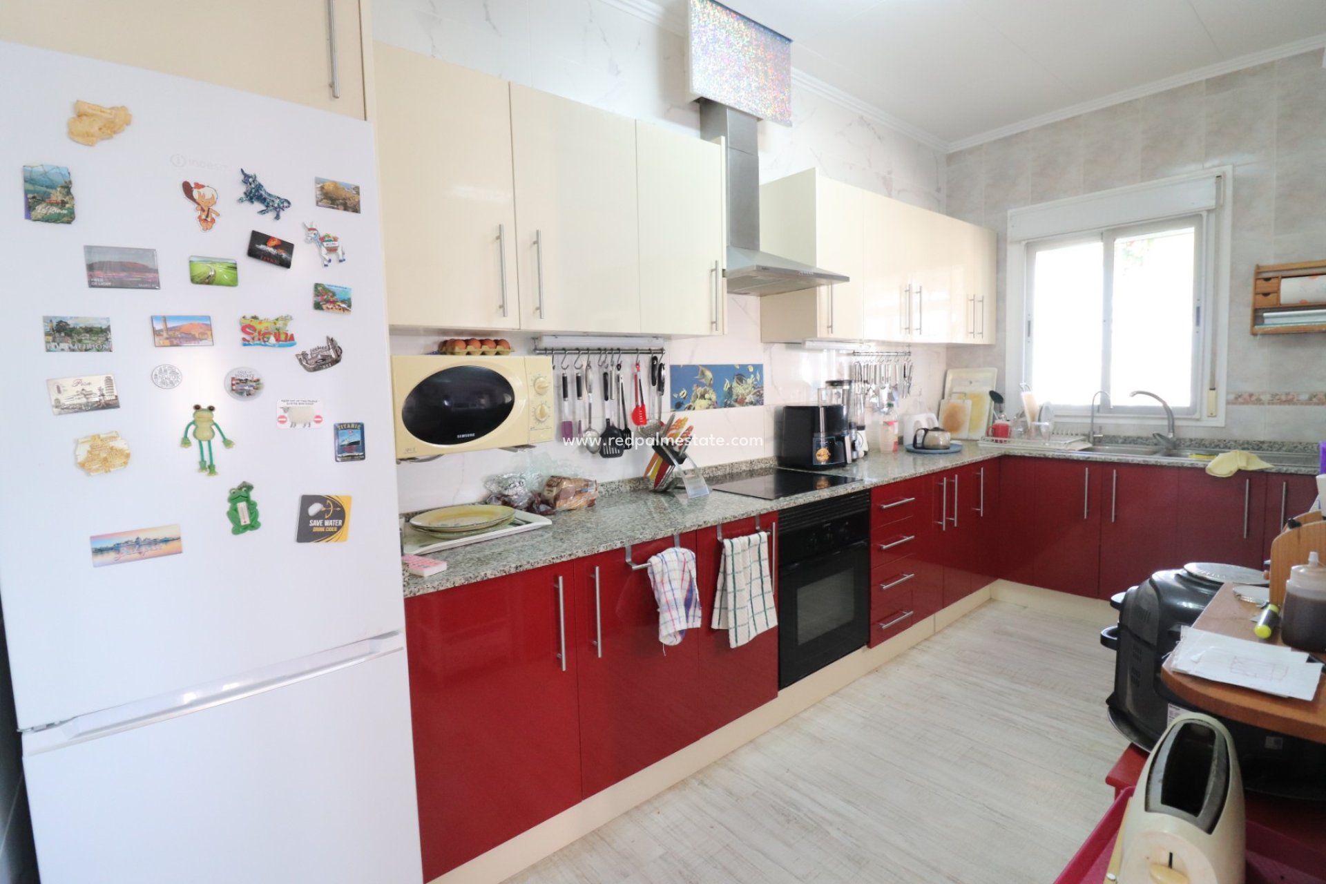 Resale - Villa -
Benimar