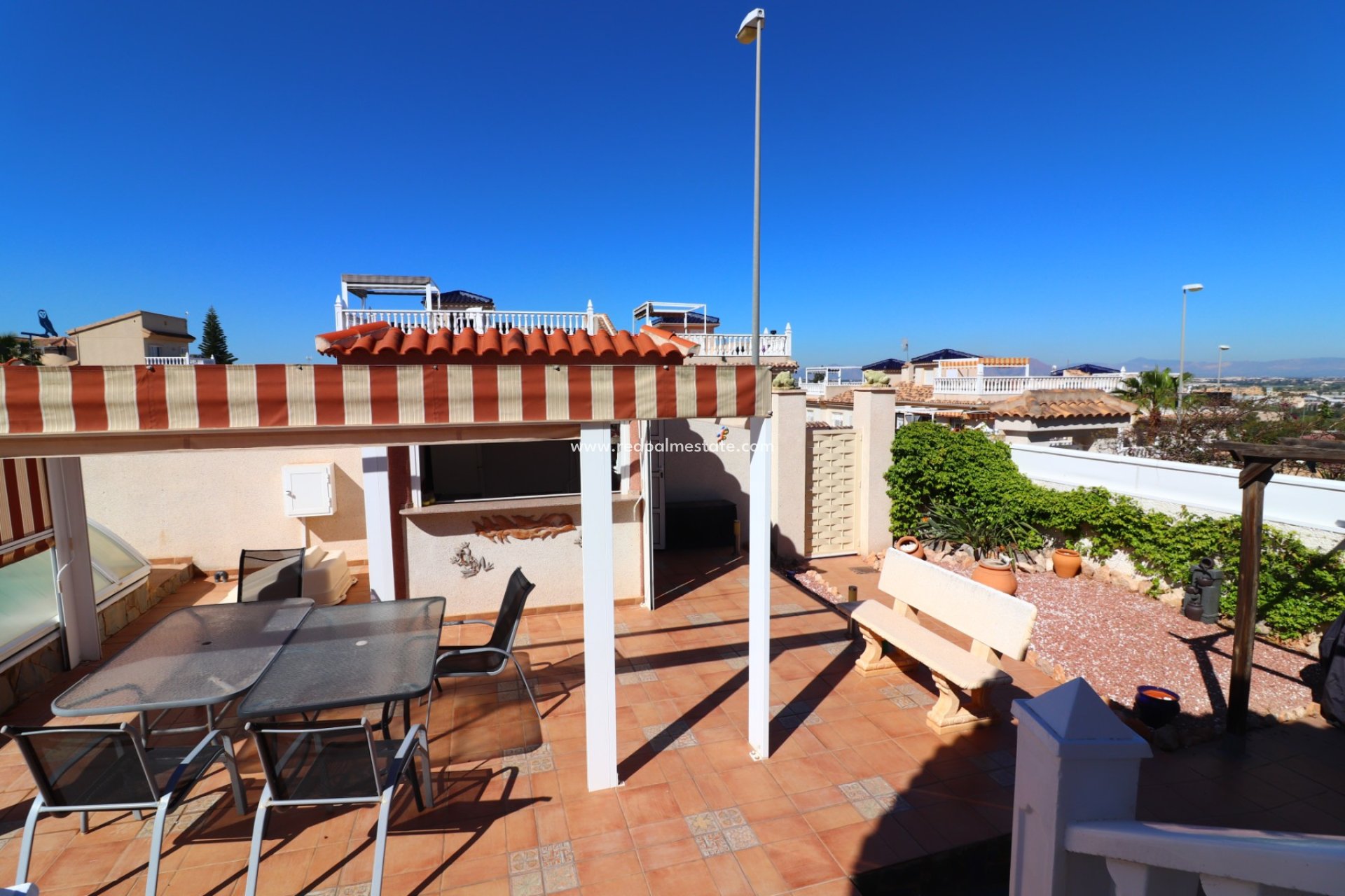 Resale - Villa -
Benimar