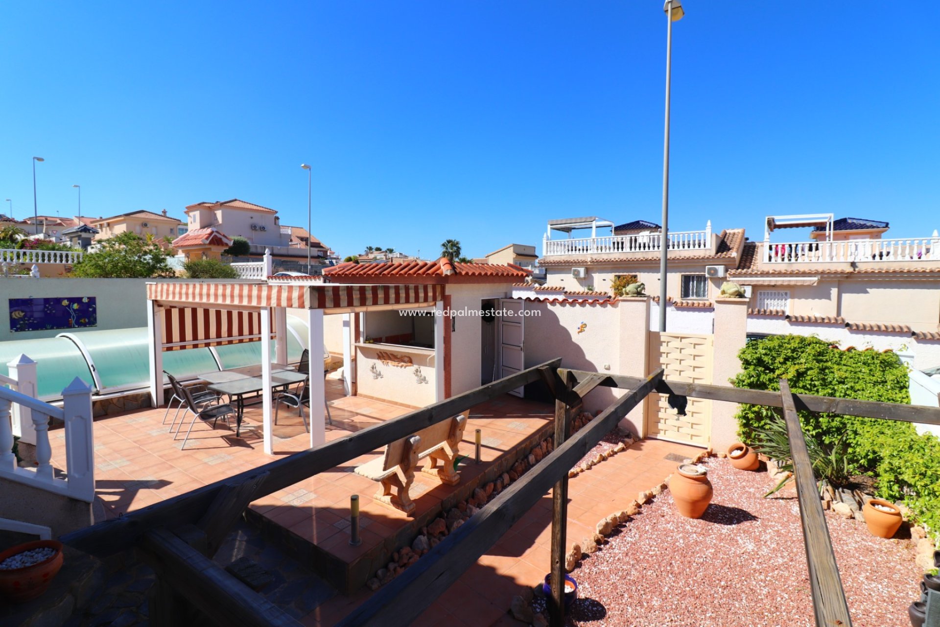 Resale - Villa -
Benimar
