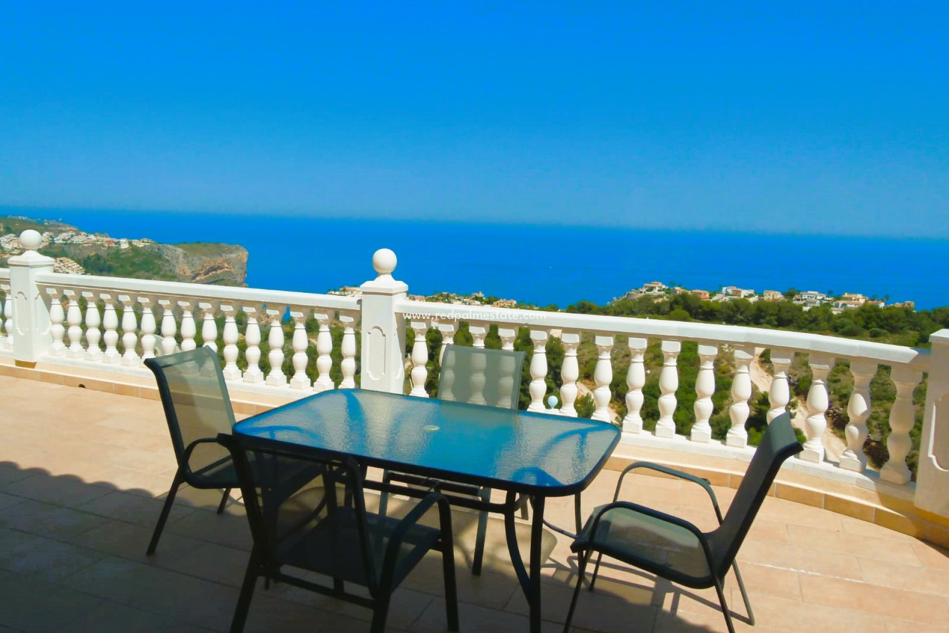 Resale - Villa -
Benitachell