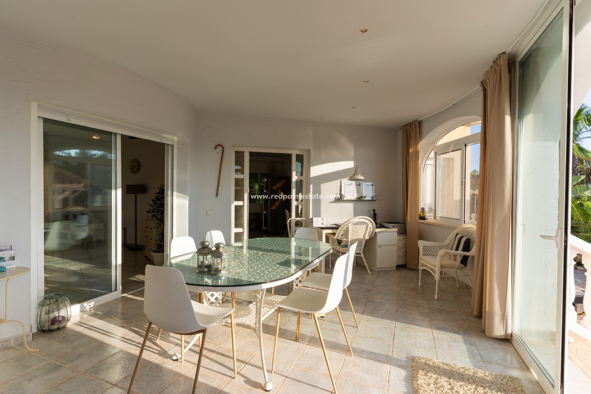 Resale - Villa -
Busot - Costa Blanca