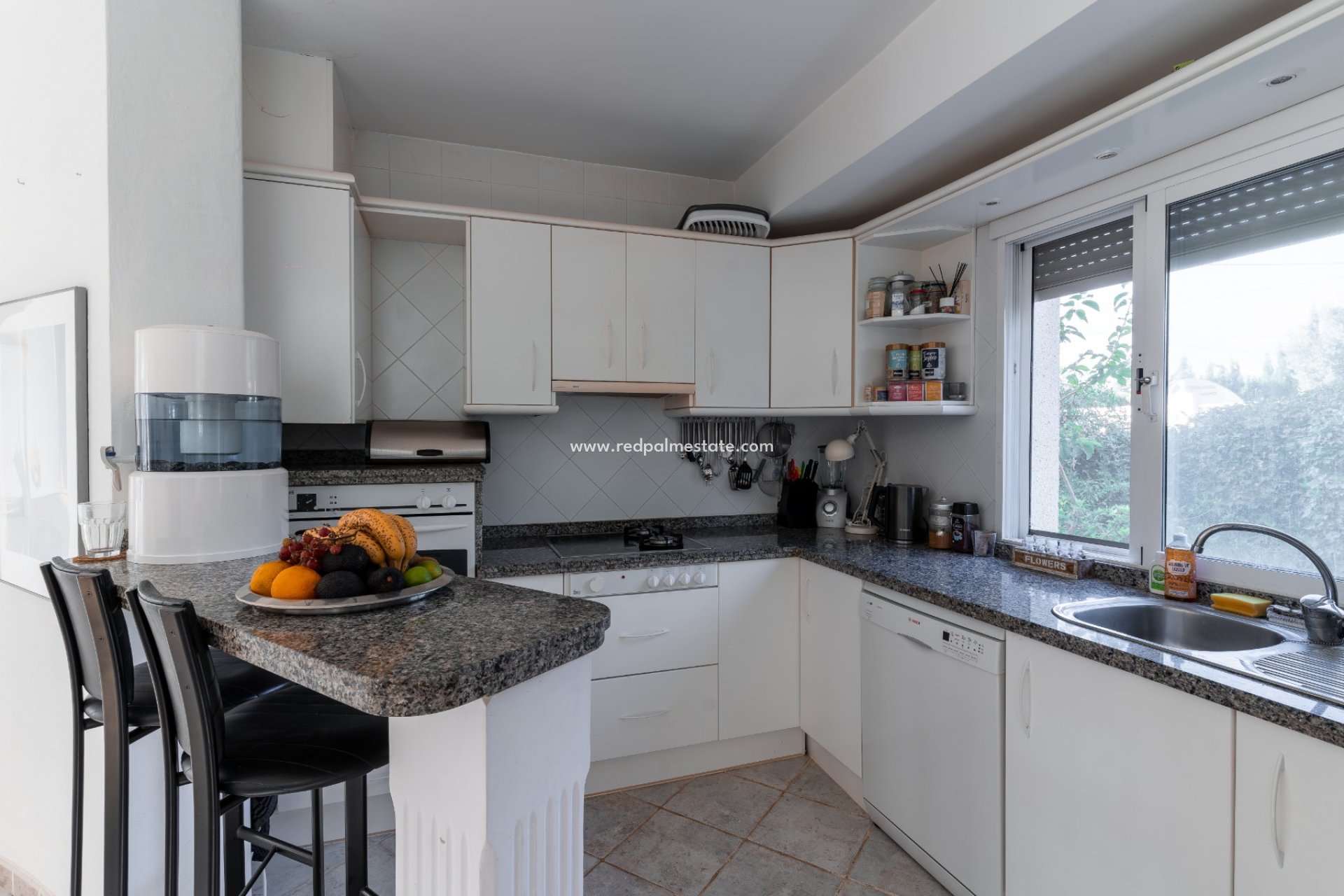 Resale - Villa -
Busot - Costa Blanca