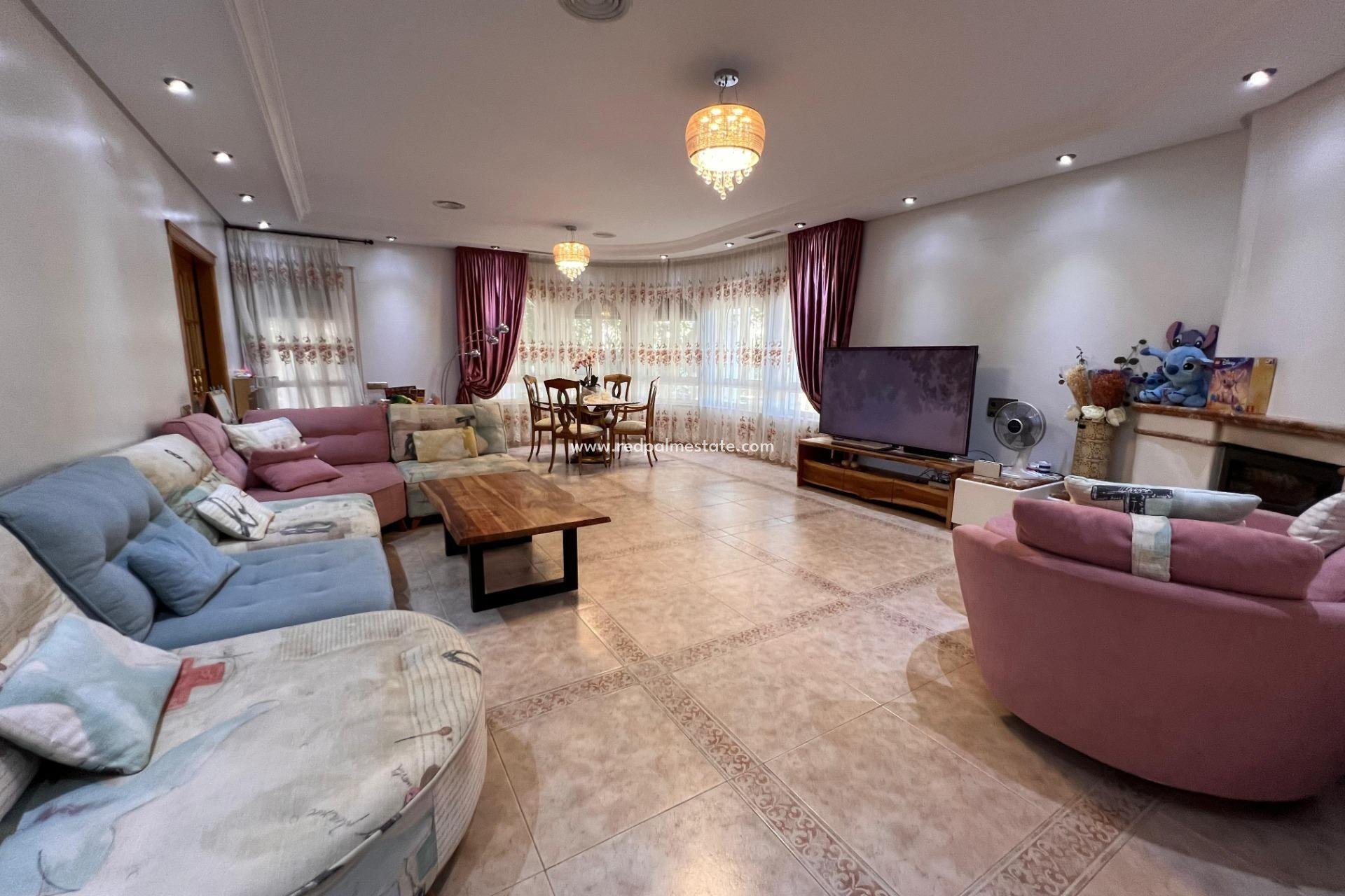 Resale - Villa -
Callosa de Segura - Comunidad valenciana