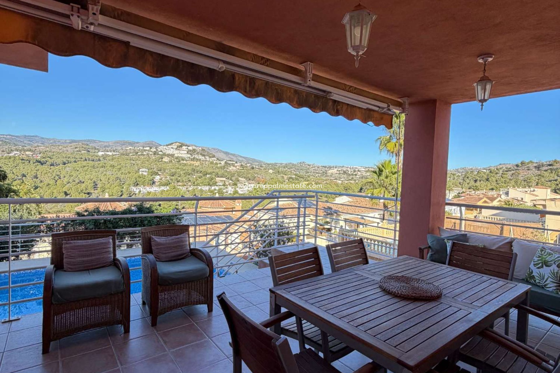 Resale - Villa -
Calpe