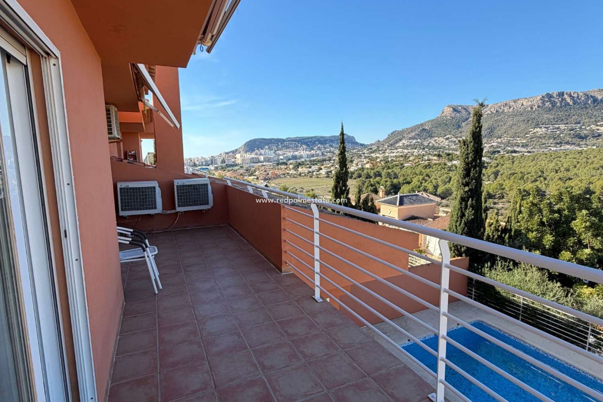 Resale - Villa -
Calpe