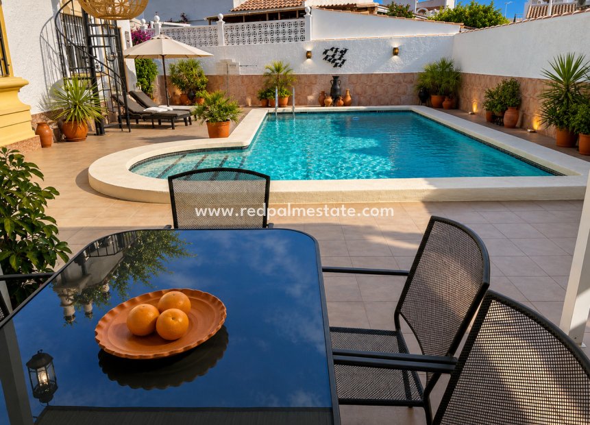 Resale - Villa -
Camposol - Inland