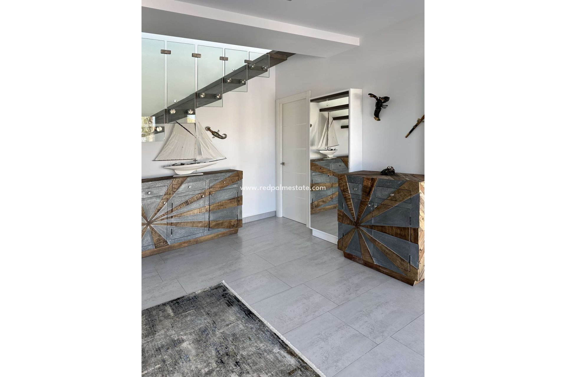 Resale - Villa -
Cansalades - Costa Blanca