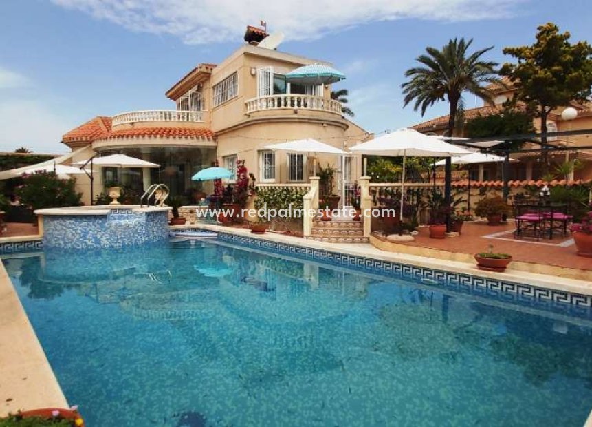 Resale - Villa -
CARTAGENA - Costa Calida