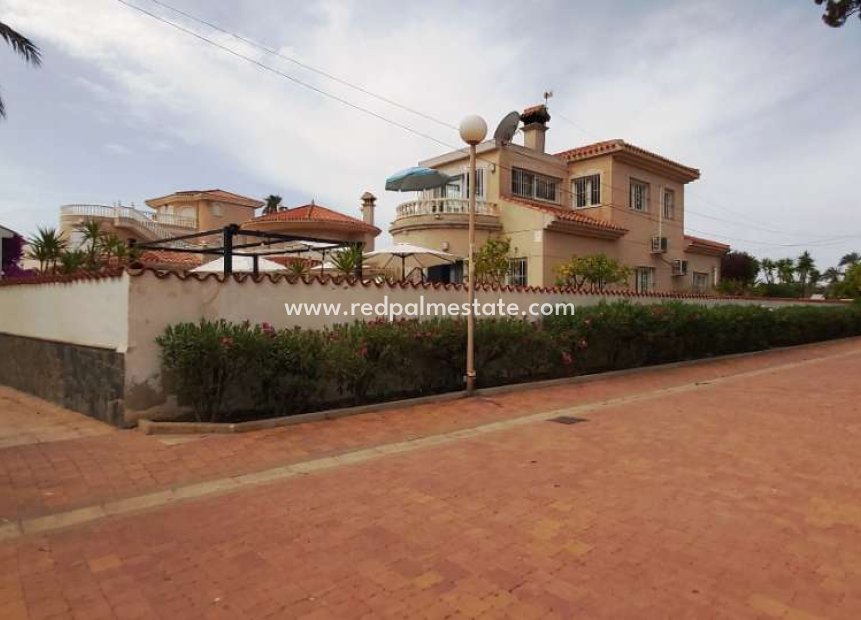 Resale - Villa -
CARTAGENA - Costa Calida