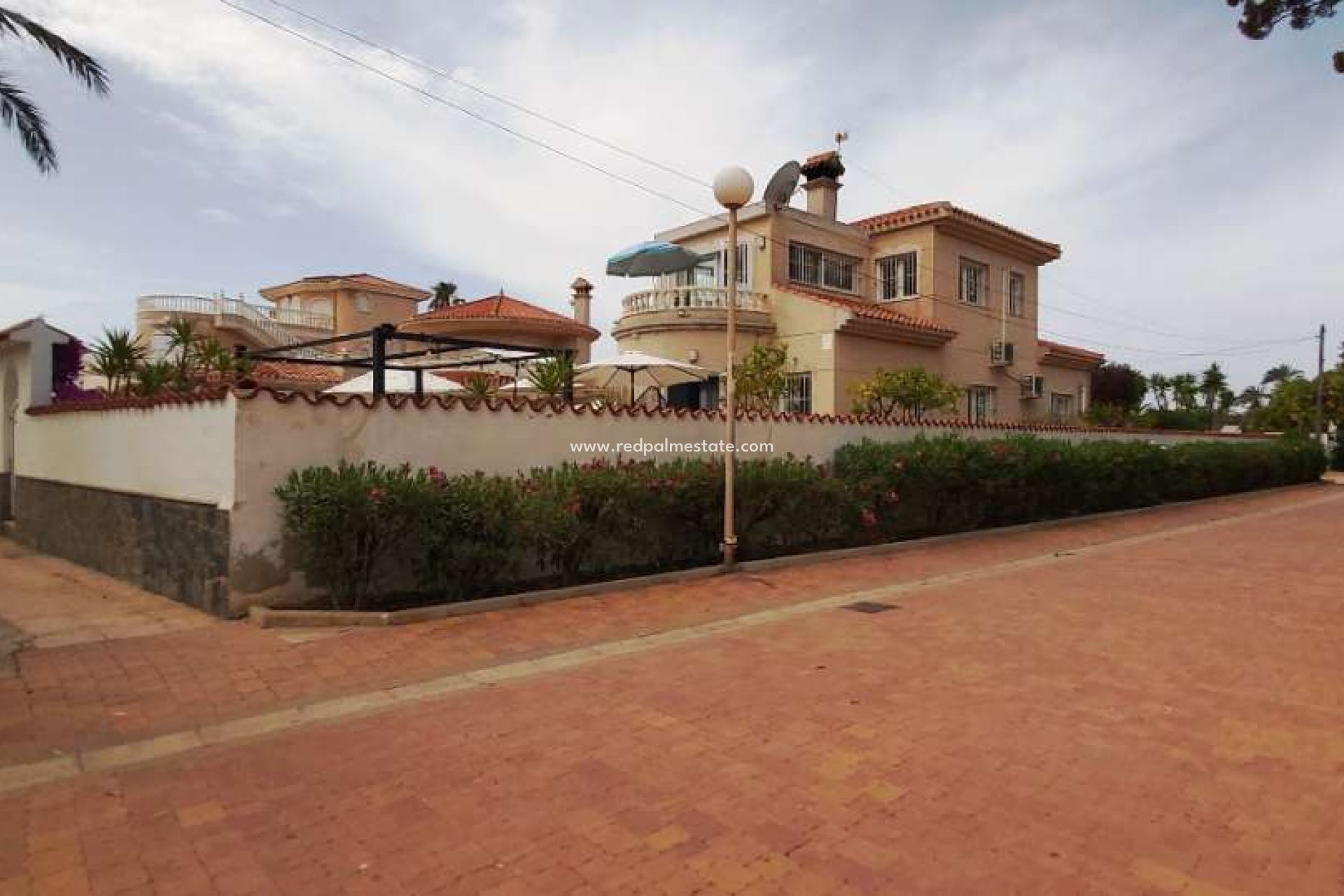 Resale - Villa -
CARTAGENA - Costa Calida