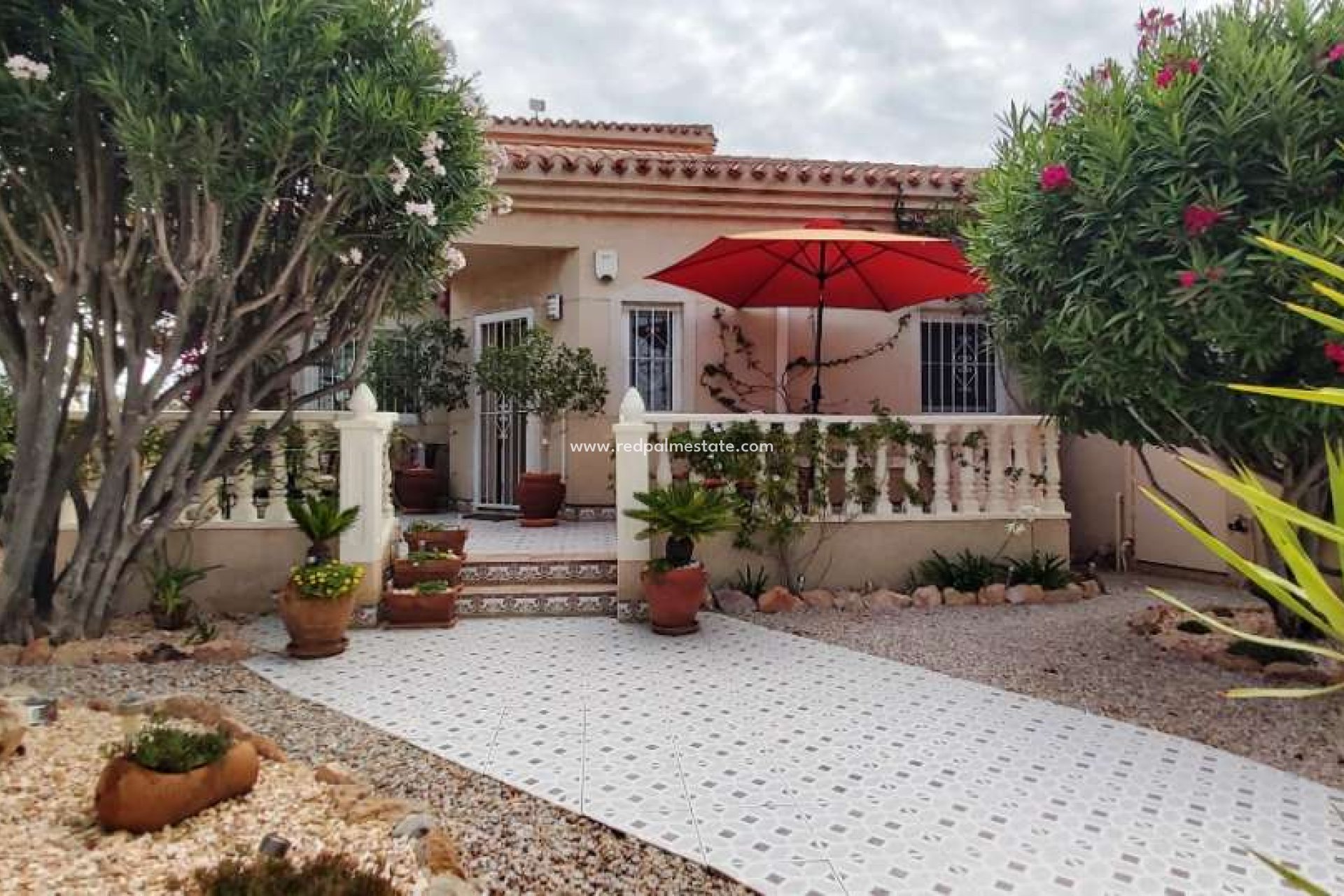 Resale - Villa -
CARTAGENA - Costa Calida