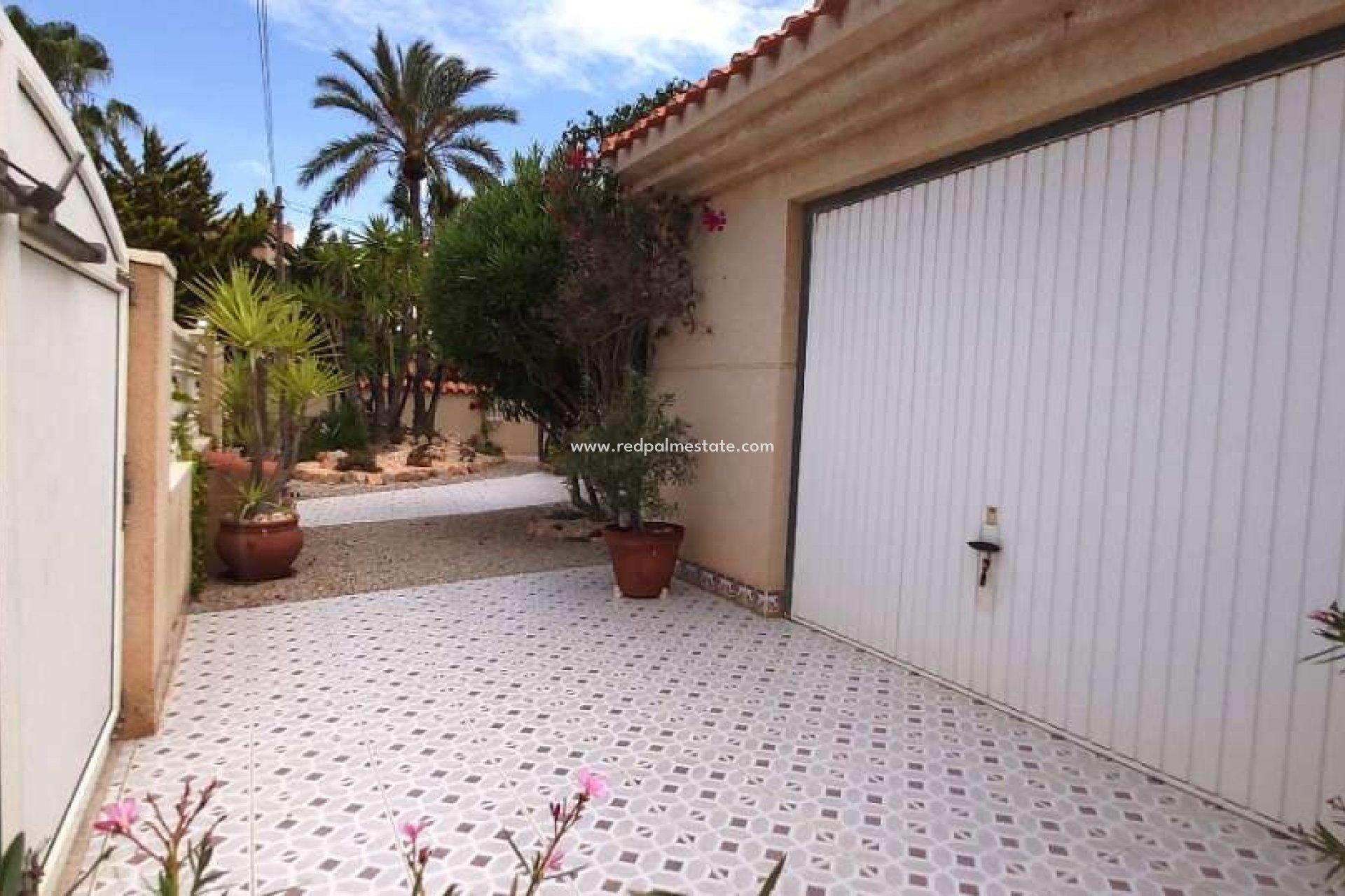 Resale - Villa -
CARTAGENA - Costa Calida